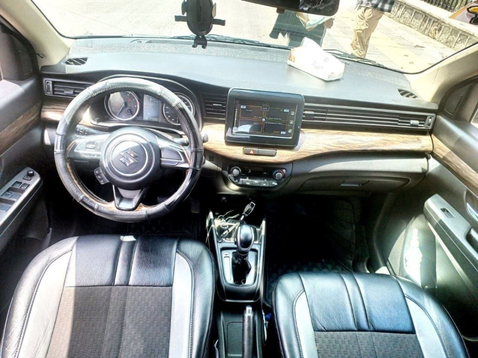 2021 Suzuki Ertiga — photo 7