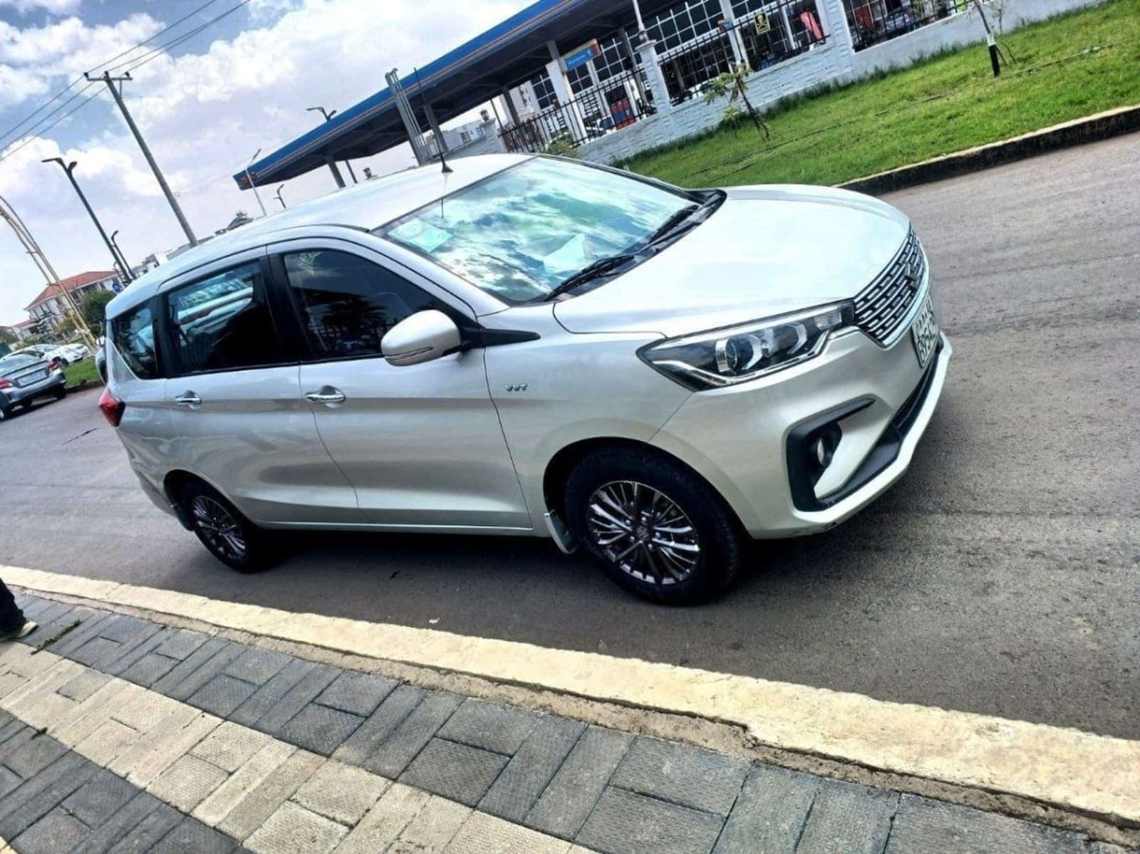 2021 Suzuki Ertiga — photo 8