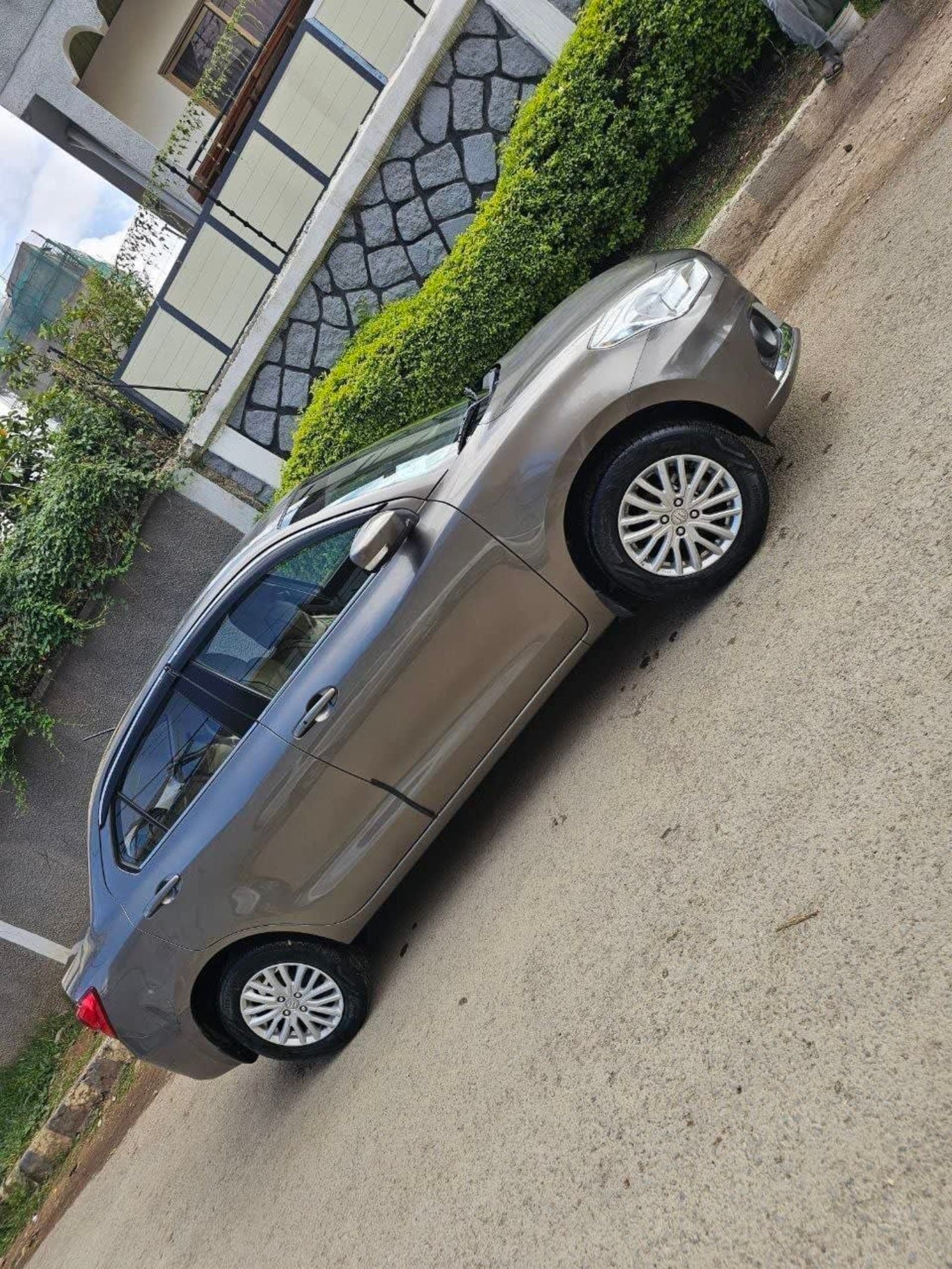 2022 Maruti Dizire — photo 4
