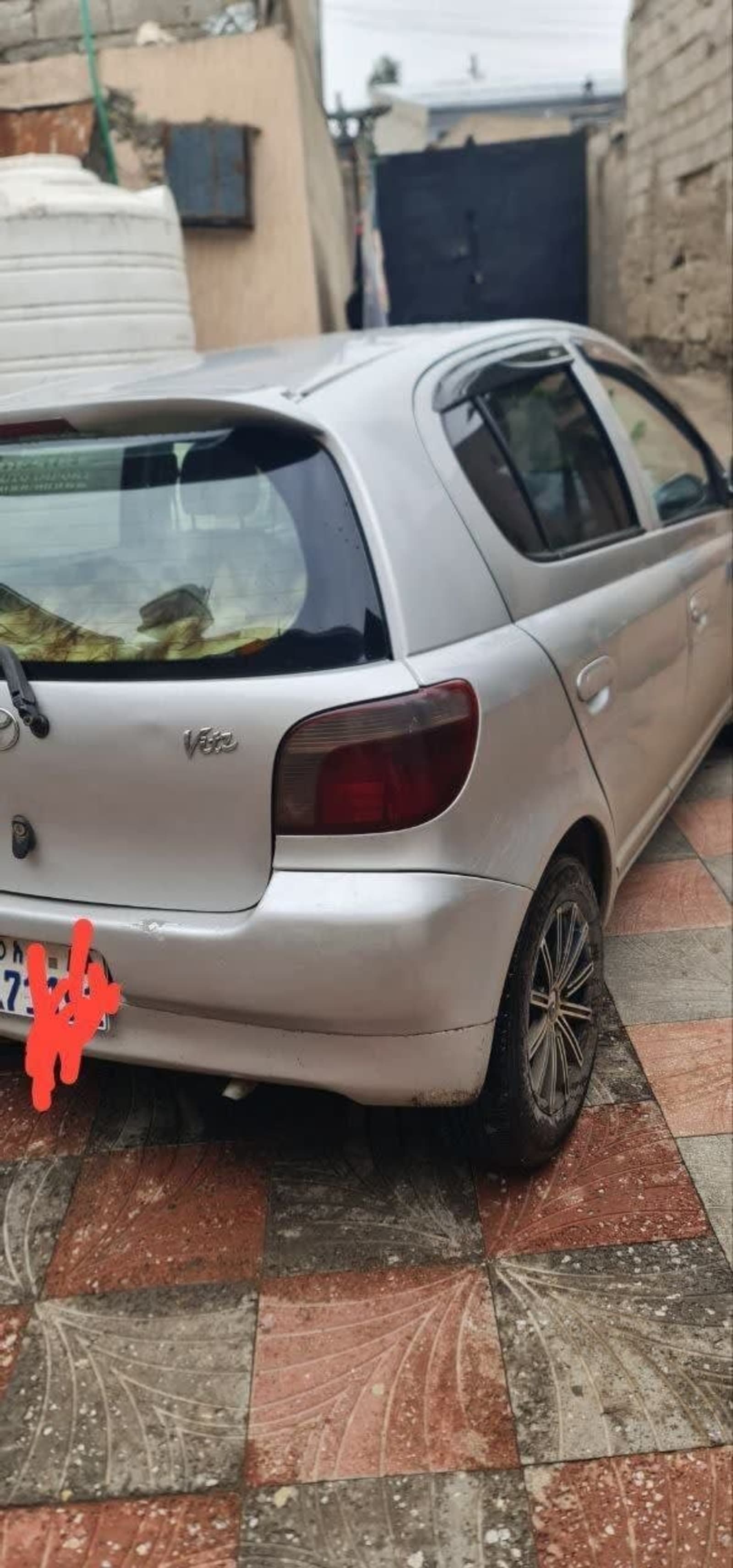 2001 Toyota Vitz — photo 3