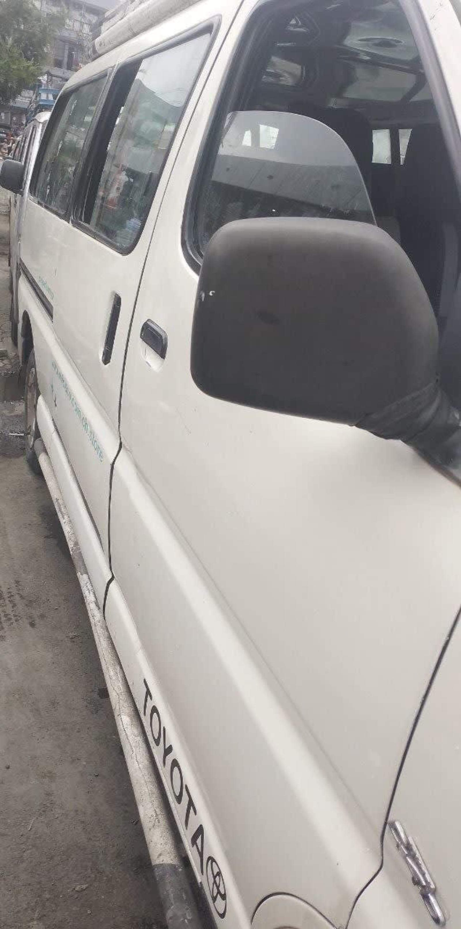 2006 Toyota Dolphin — photo 7