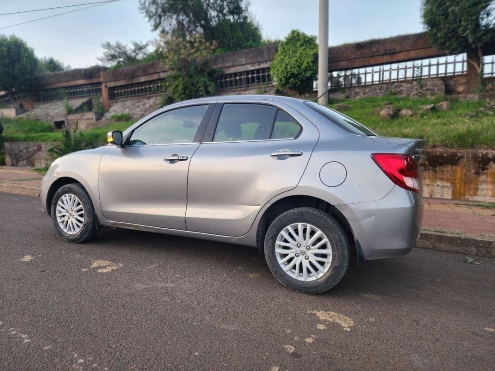 2022 Suzuki Dzire — photo 2