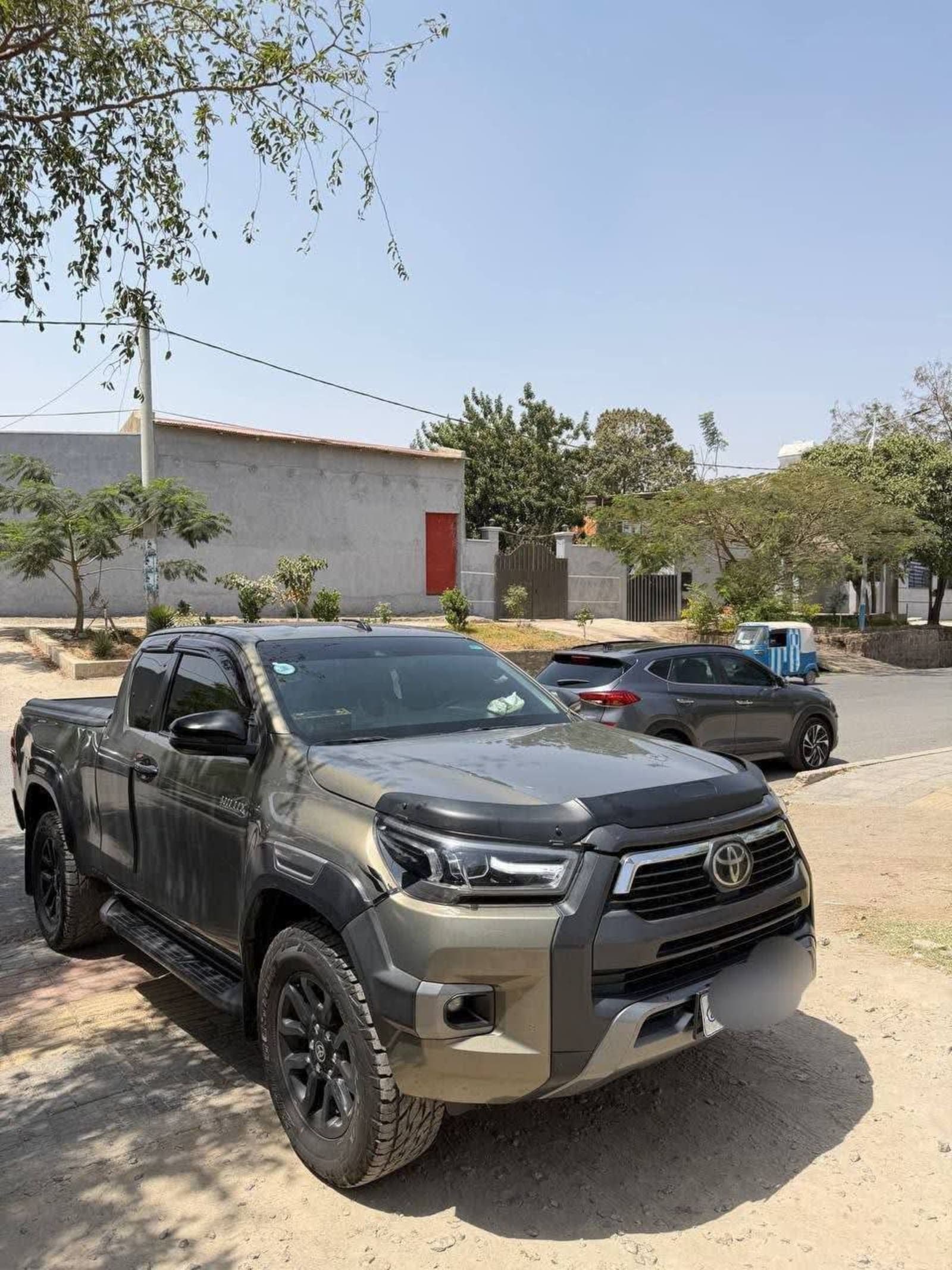 2021 Toyota Hilux Invincible X-Cab — photo 2