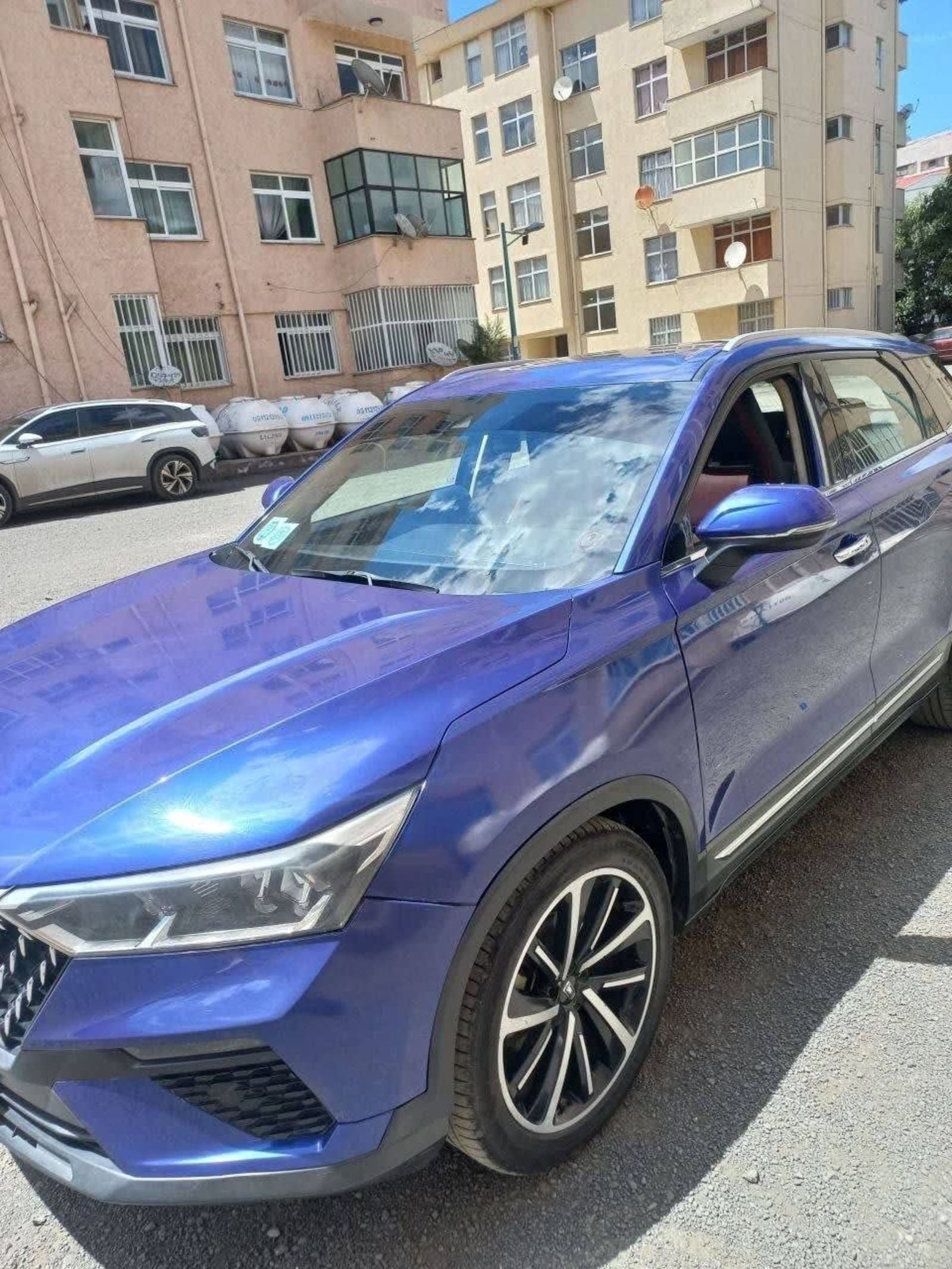 2022 FAW Bestune T77 — photo 6