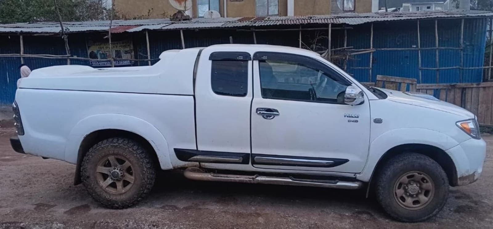 2007 Toyota Hilux King Cab โ photo 2