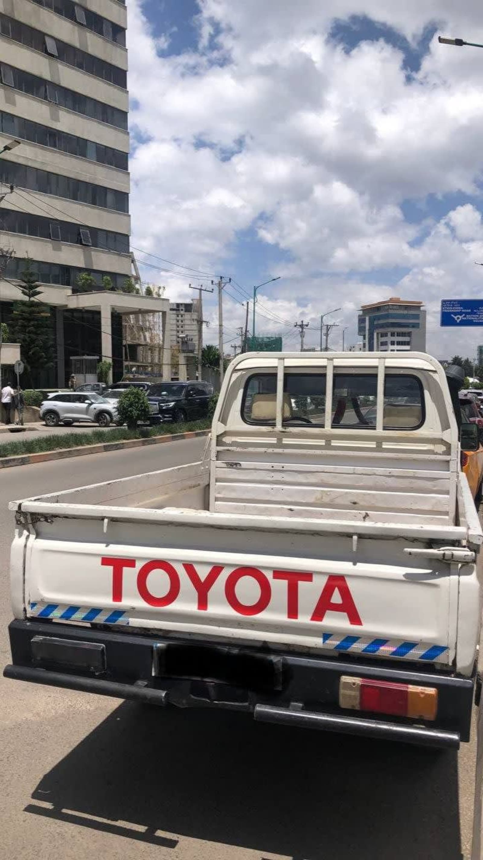 1997 Toyota Land Cruiser Single Cab — photo 2