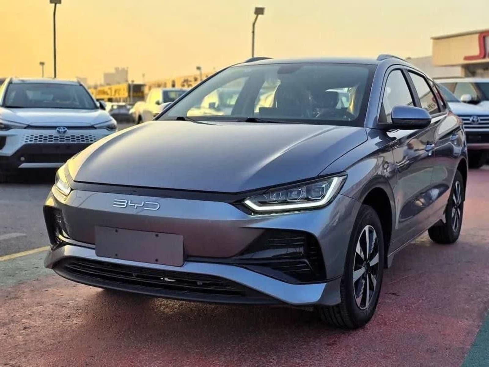 2025 BYD E2 — photo 7