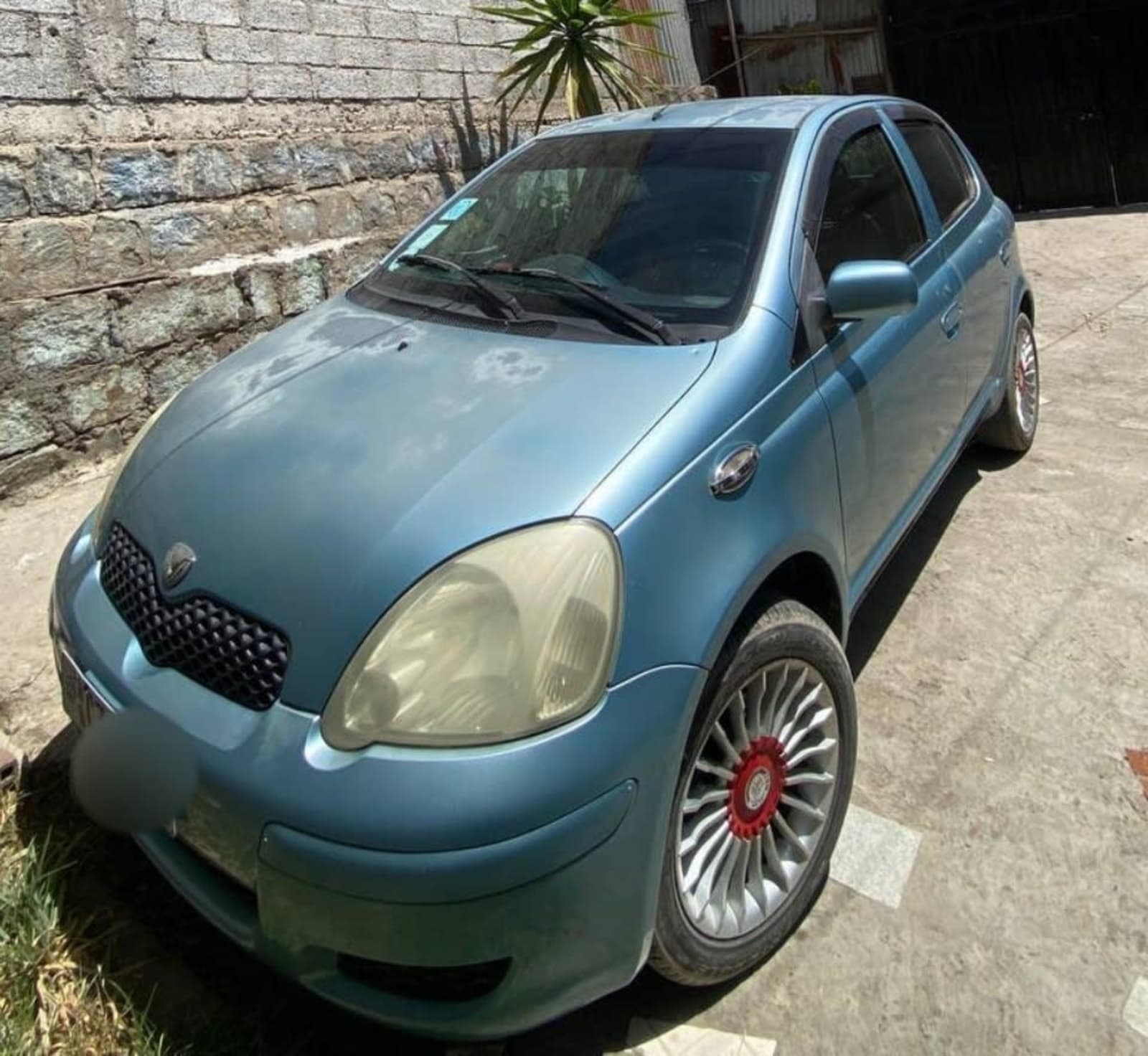2002 Toyota Vitz