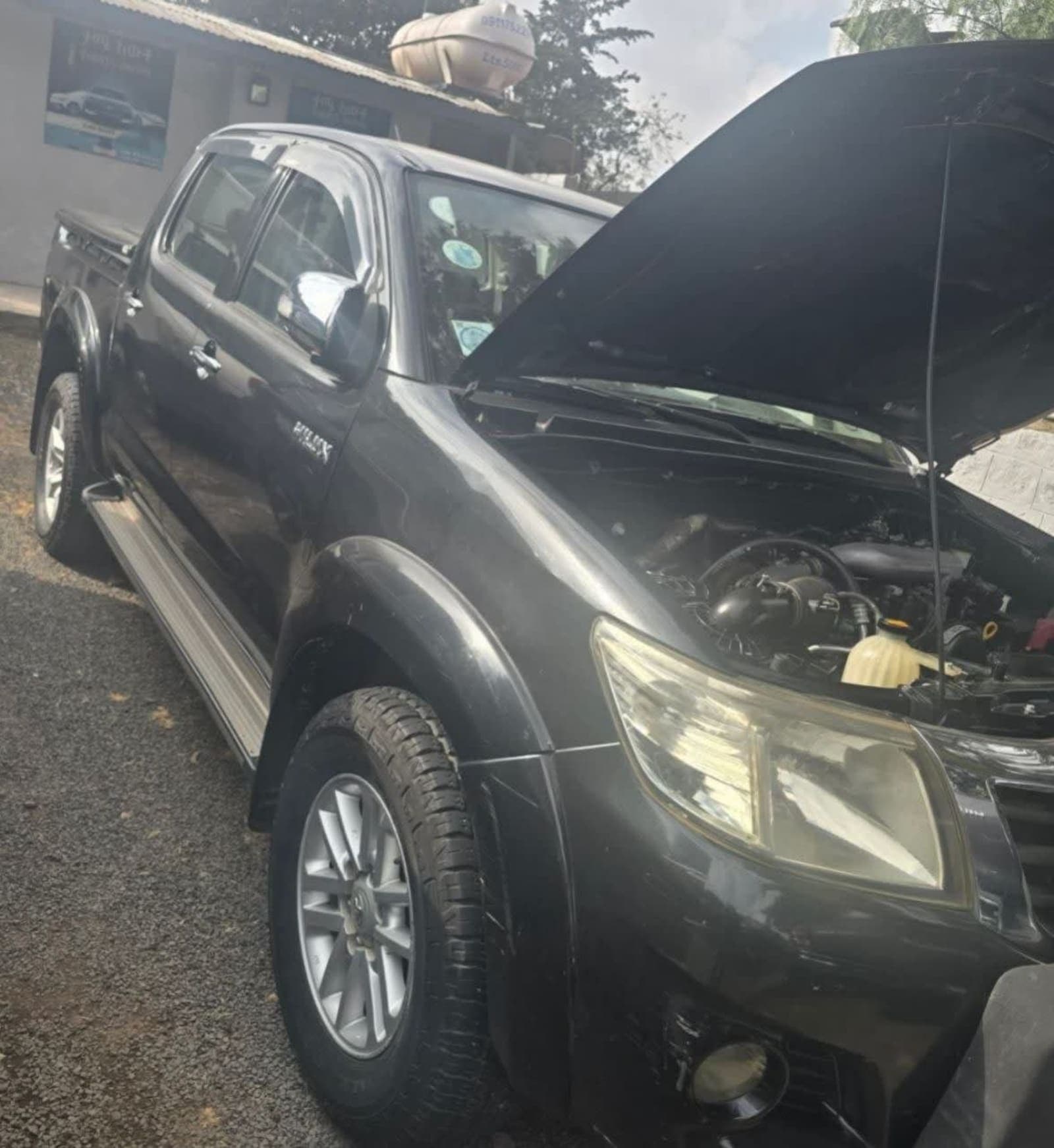2012 Toyota Hilux Double Cab — photo 3
