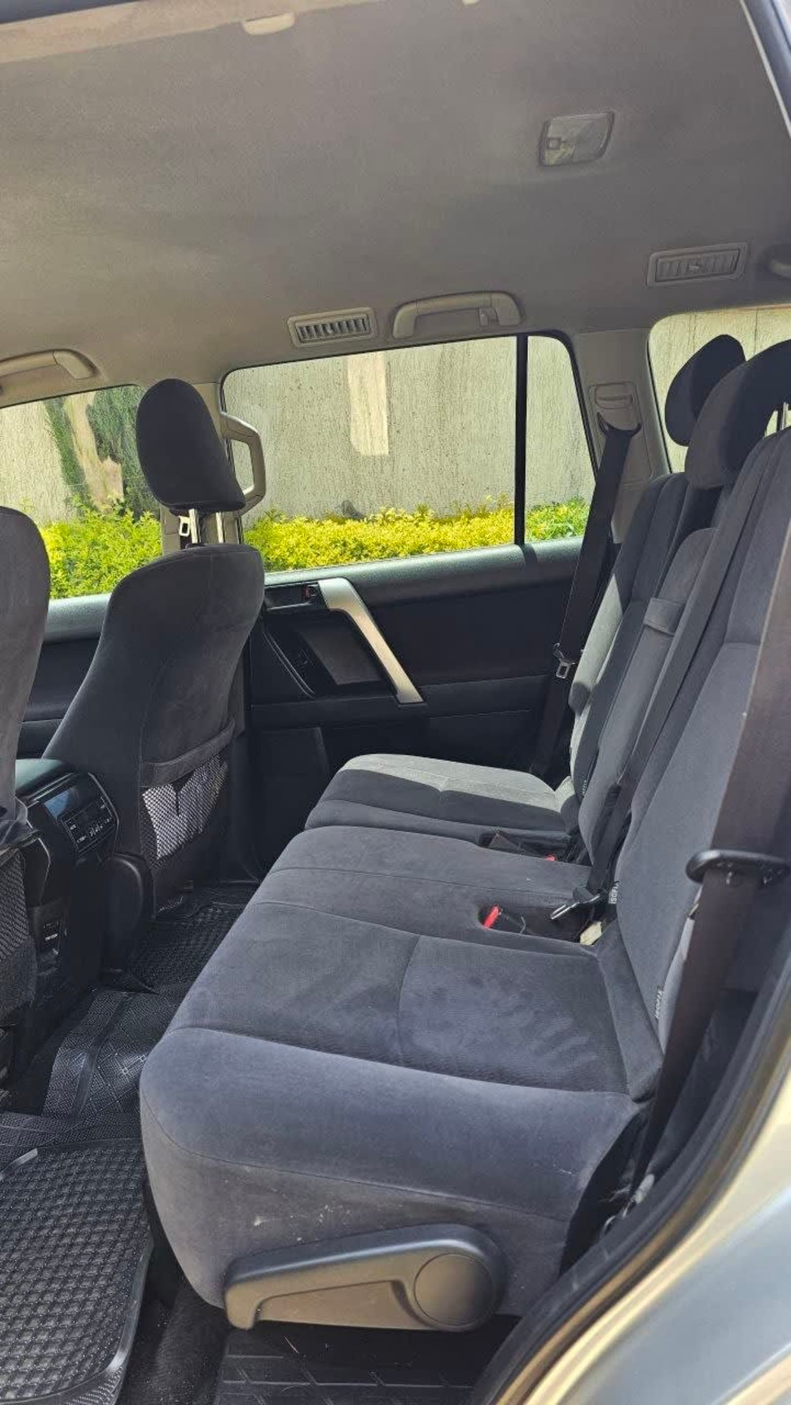 2015 Toyota Land Cruiser Prado — photo 2