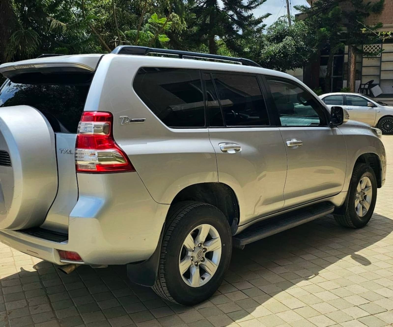 2015 Toyota Land Cruiser Prado — photo 6