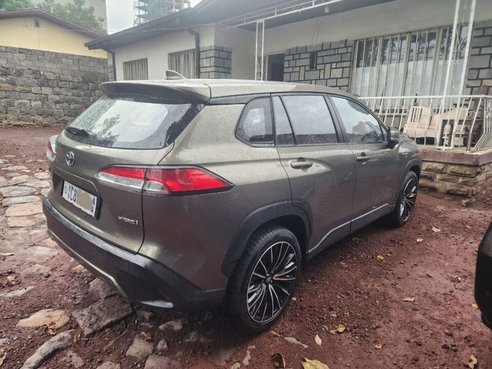 2024 Toyota Corolla Cross Hybrid — photo 3