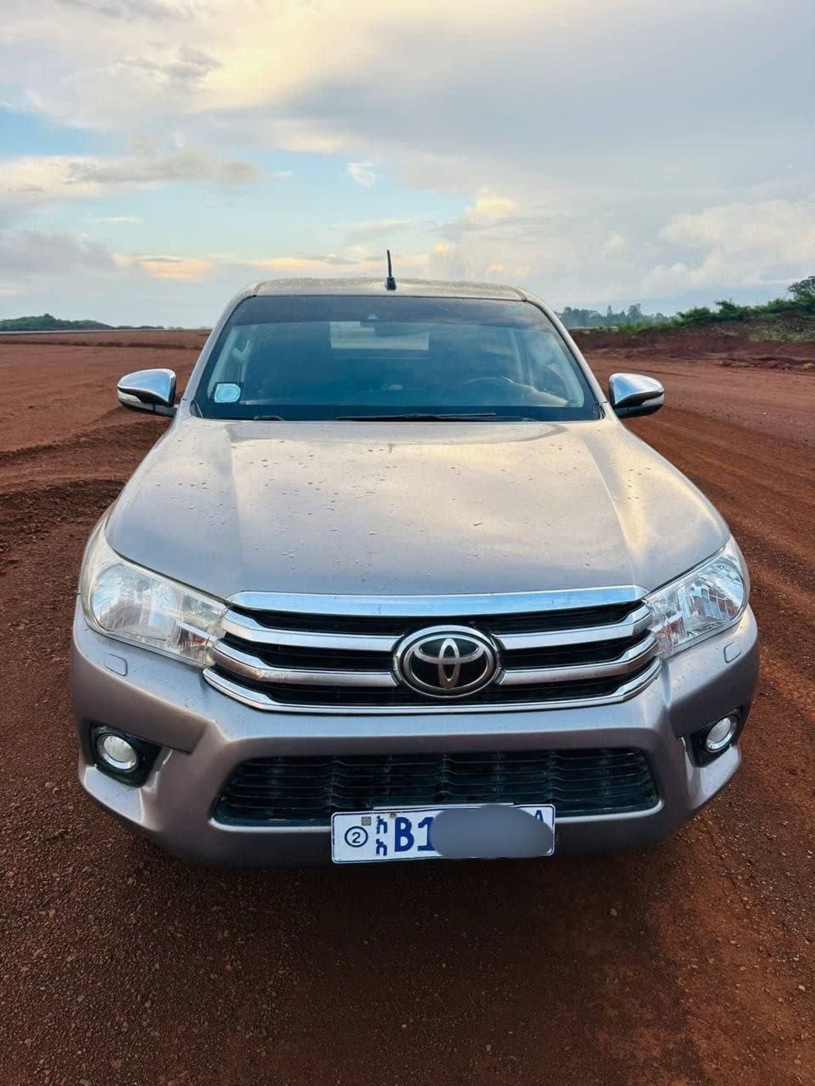 2017 Toyota Hilux — photo 6