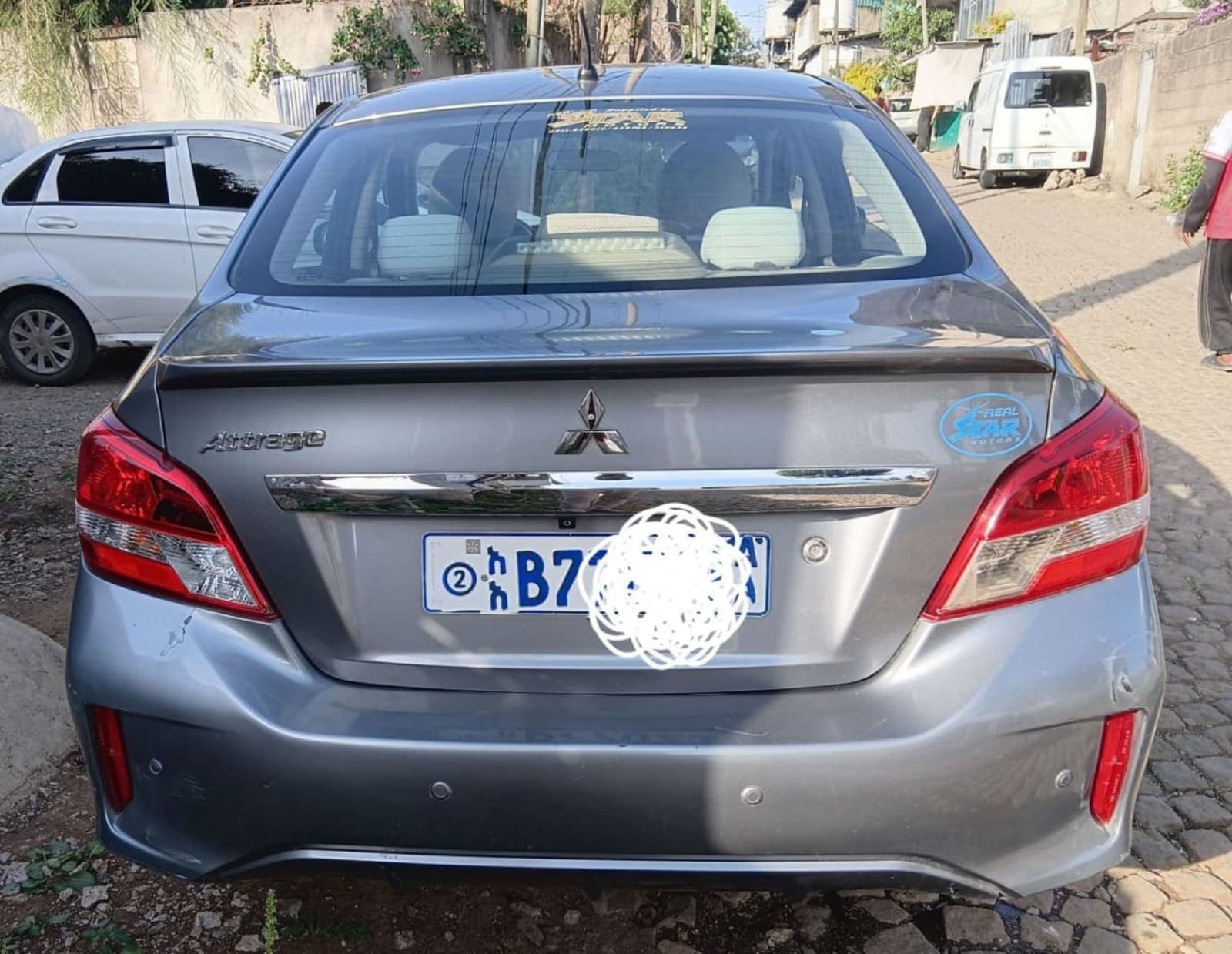 2021 Mitsubishi Attrage — photo 2