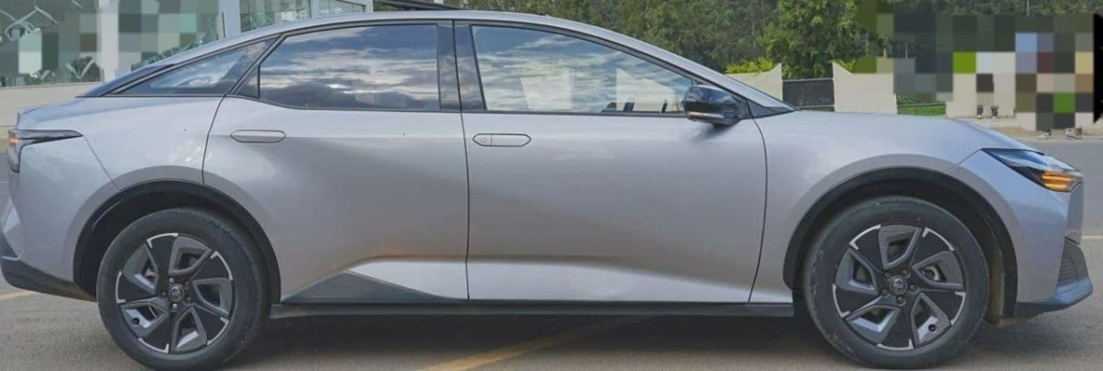 2024 Toyota BZ3X — photo 4