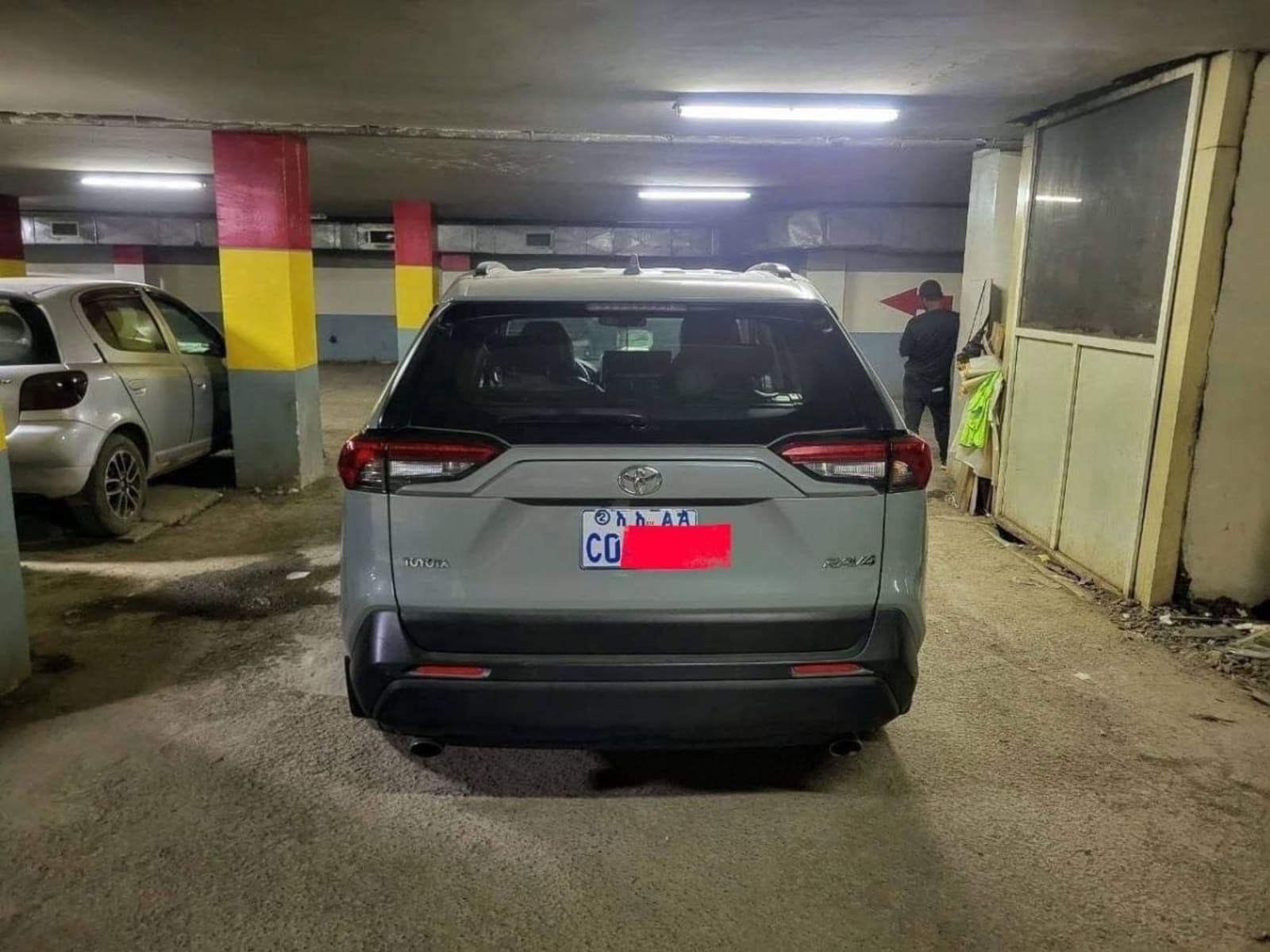 2021 TOYOTA RAV4 — photo 3