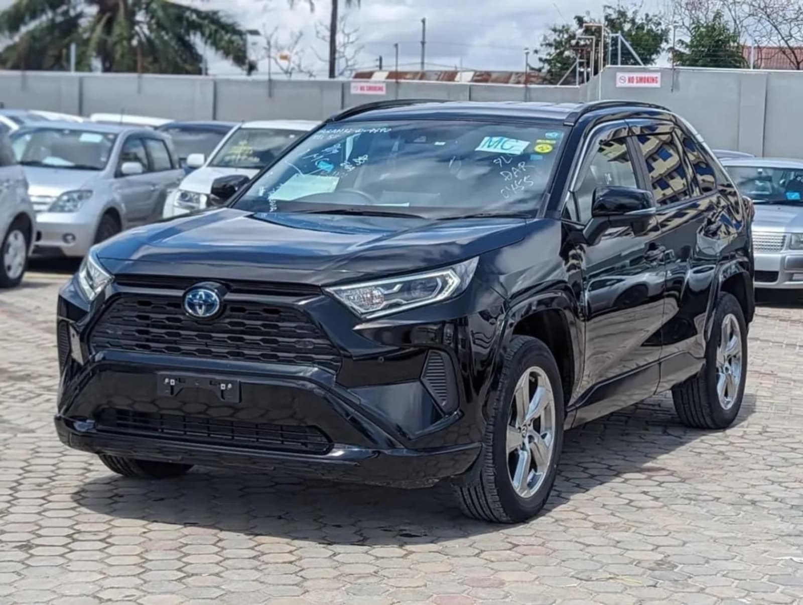 2023 Toyota Rav4 Hybrid — photo 5