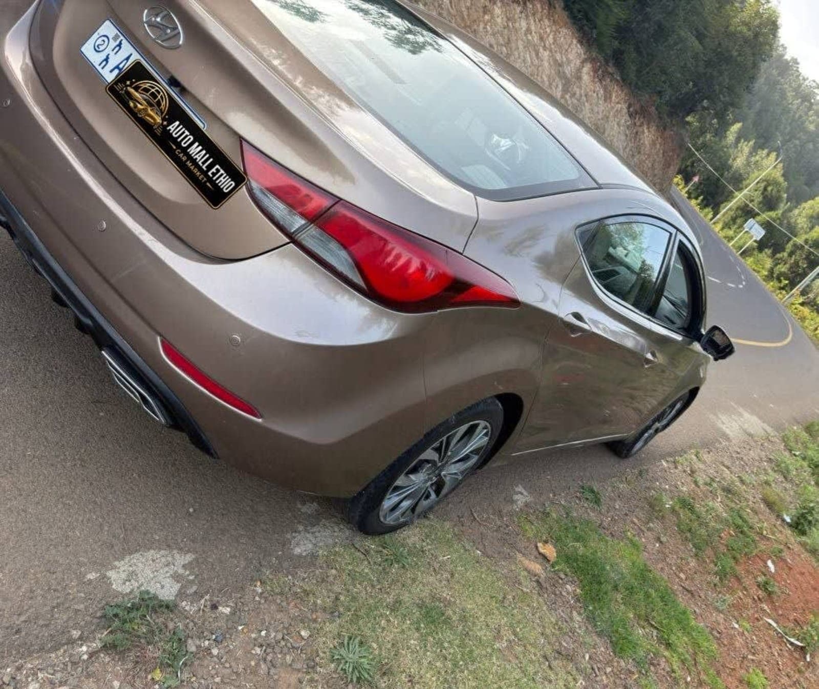 2014 Hyundai Elantra — photo 4