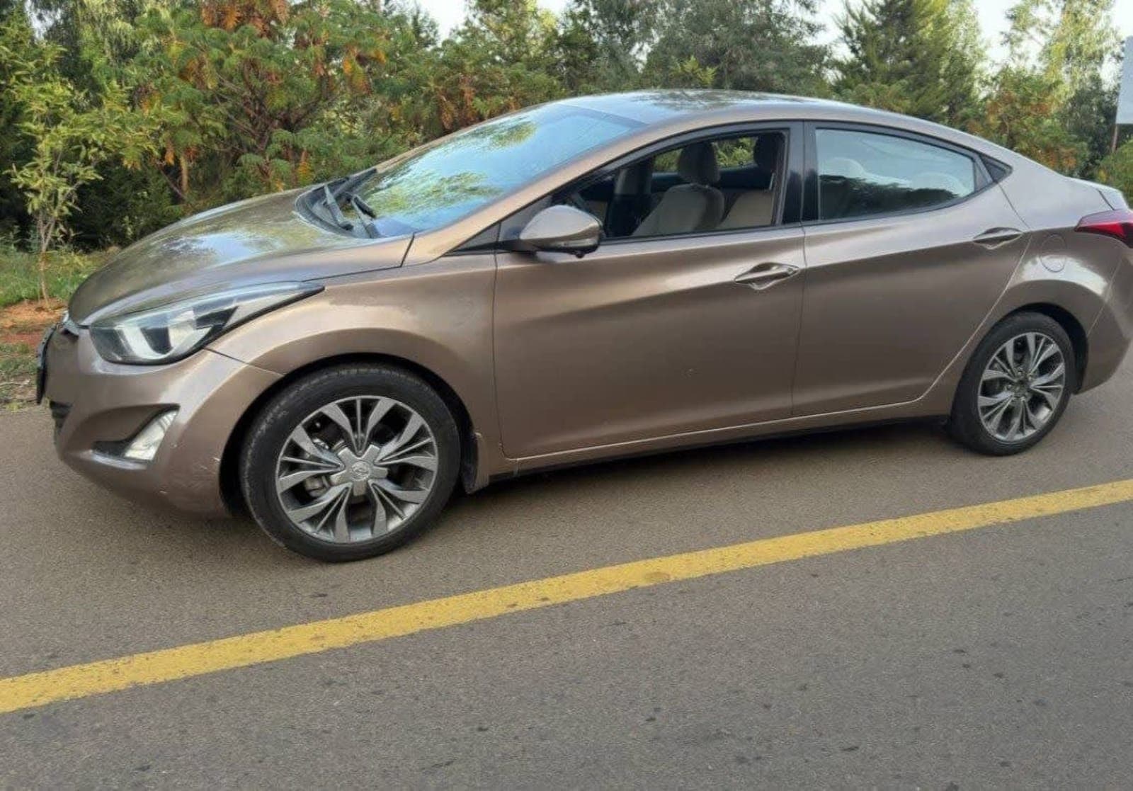 2014 Hyundai Elantra — photo 6