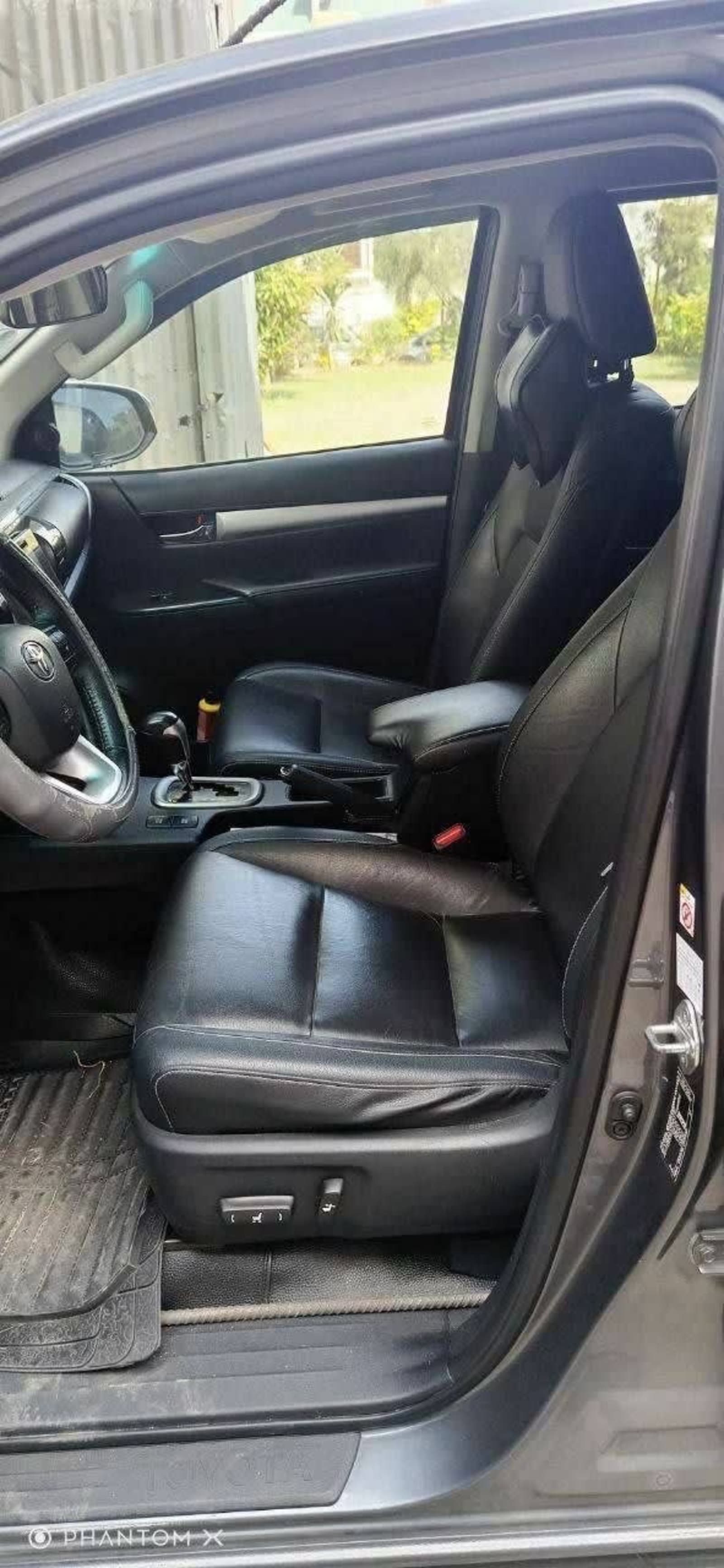 2020 Toyota Hilux Double Cab — photo 3