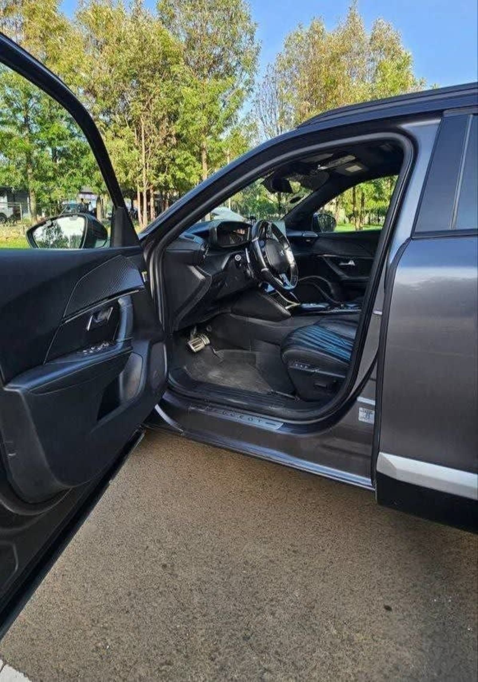 2022 Peugeot 2008 GT line — photo 2
