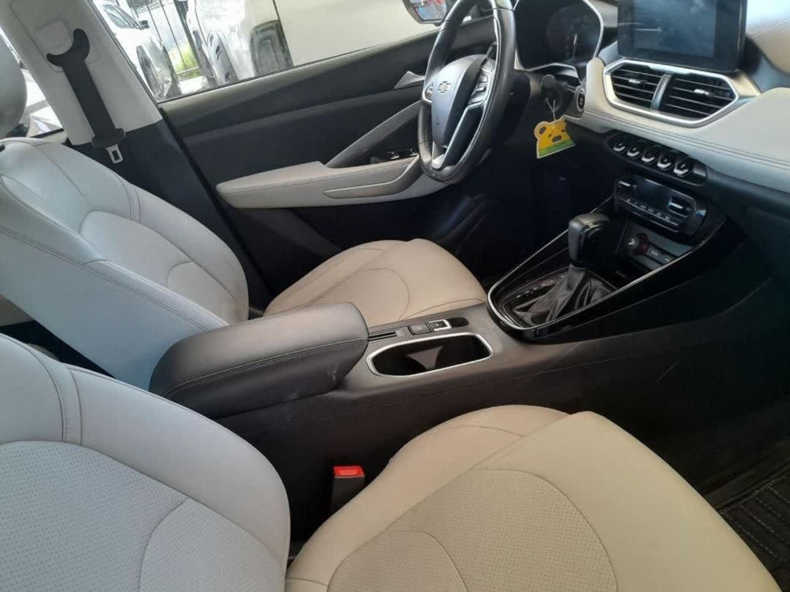 2022 Chevrolet Captiva — photo 3