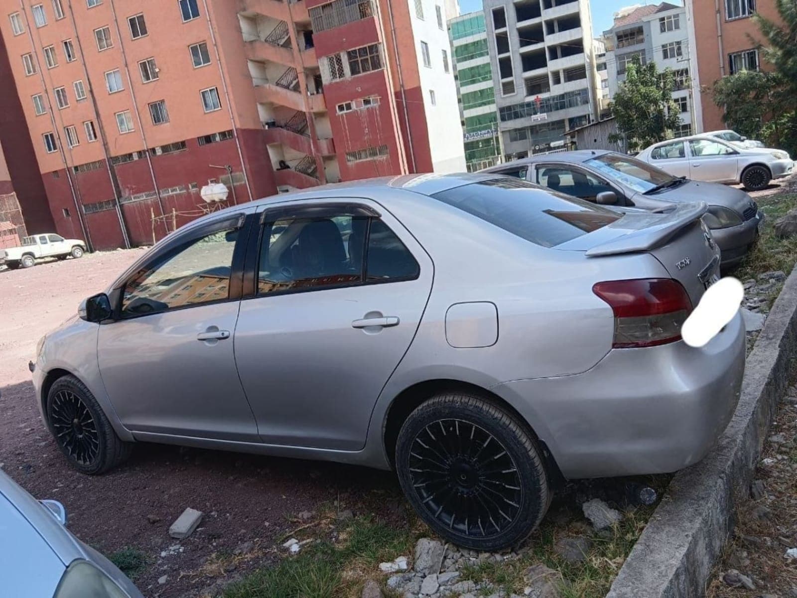 2010 Toyota Yaris Belta — photo 5