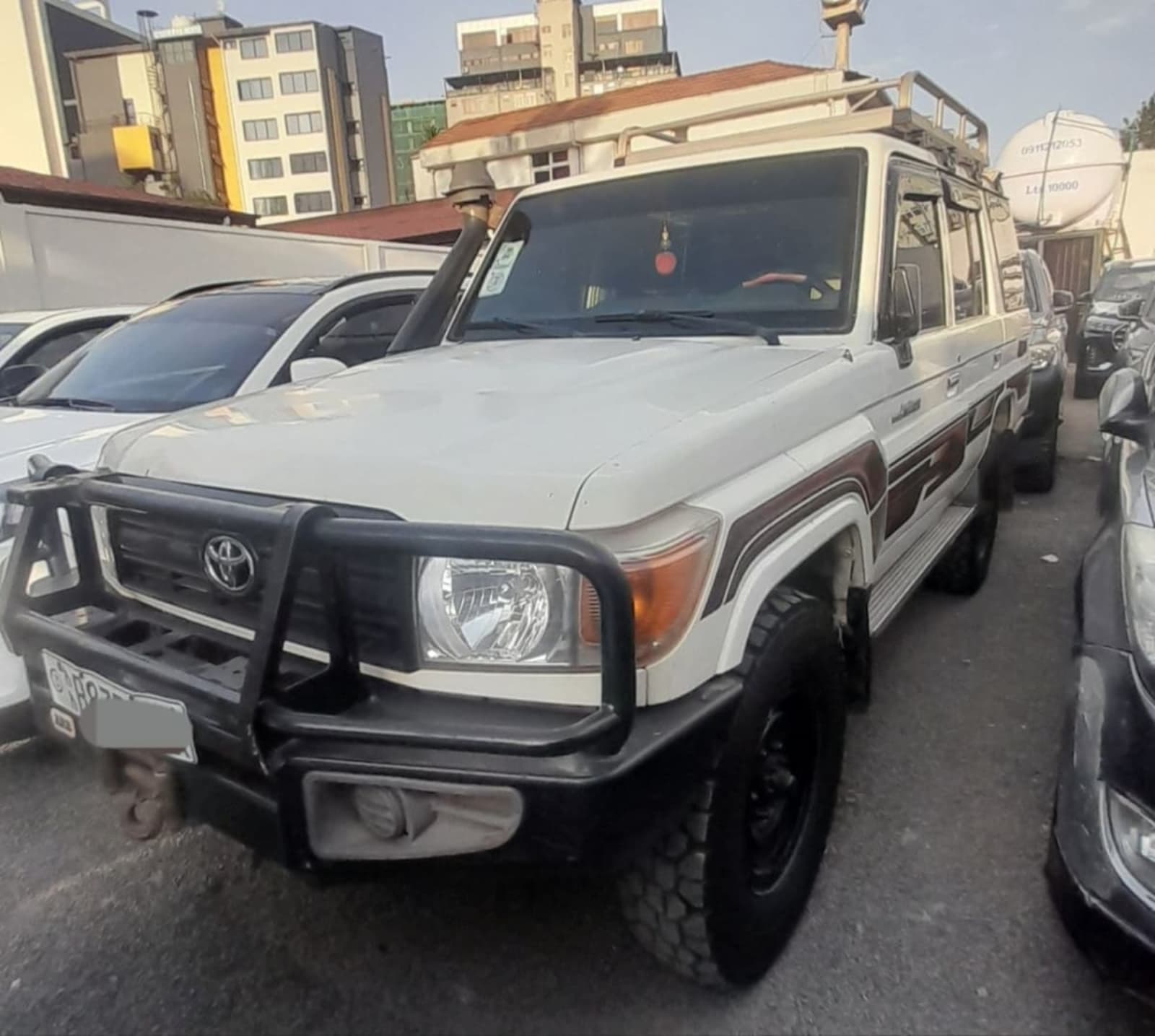2016 Toyota LandCruiser Mark II — photo 3