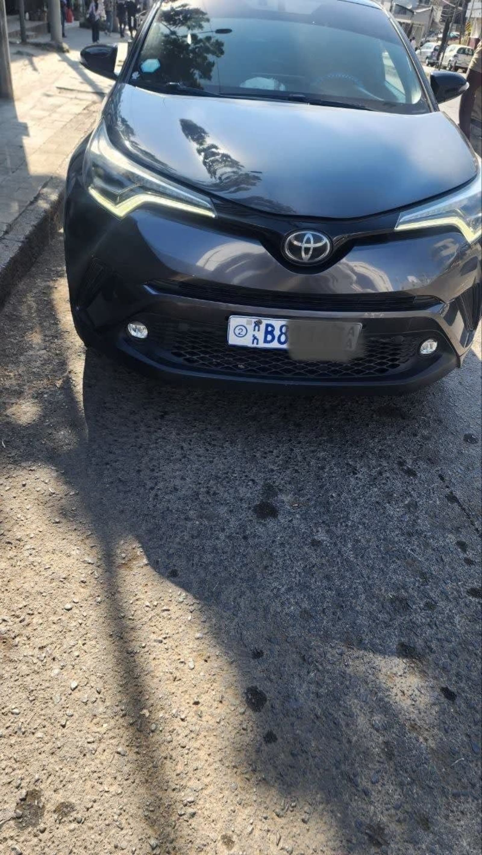 2020 Toyota CHR — photo 2