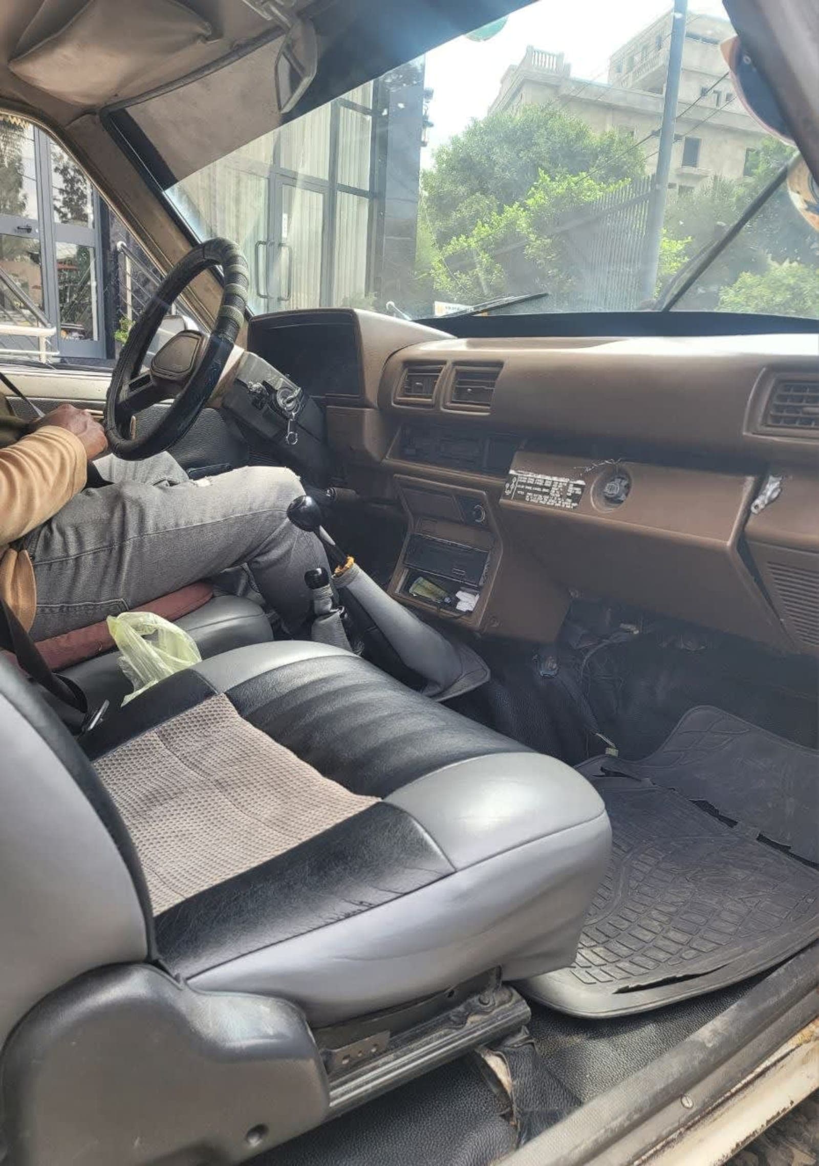 1987 Toyota 3Y Hilux Double Cab — photo 3
