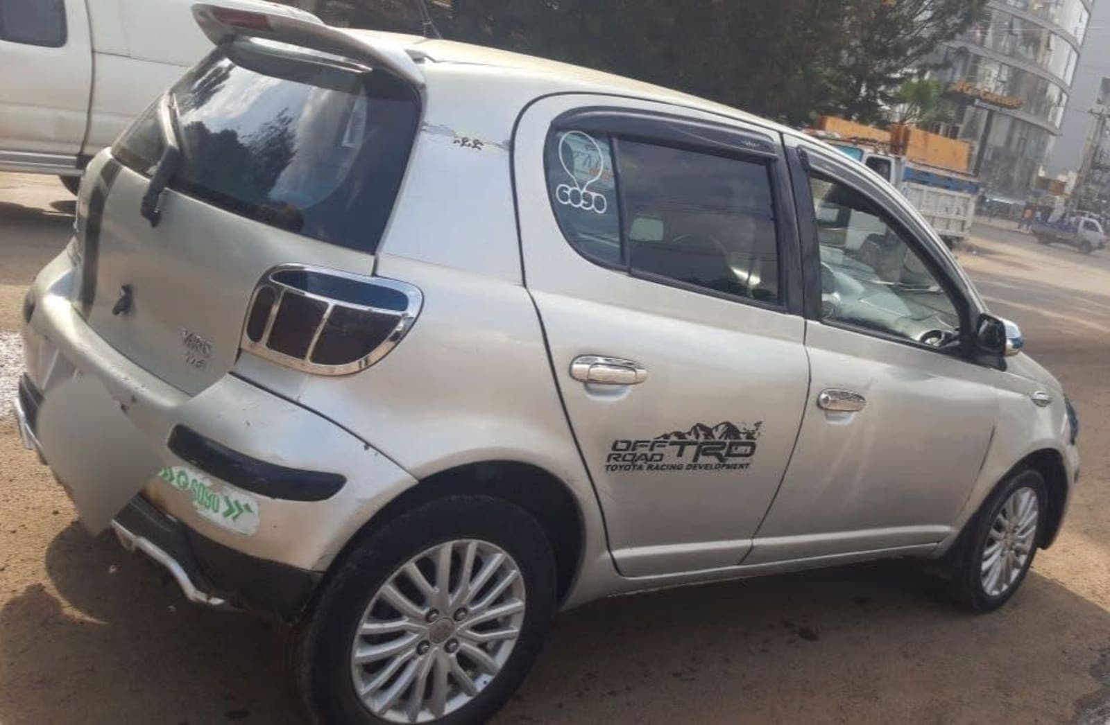 2003 Toyota Vitz Yaris
