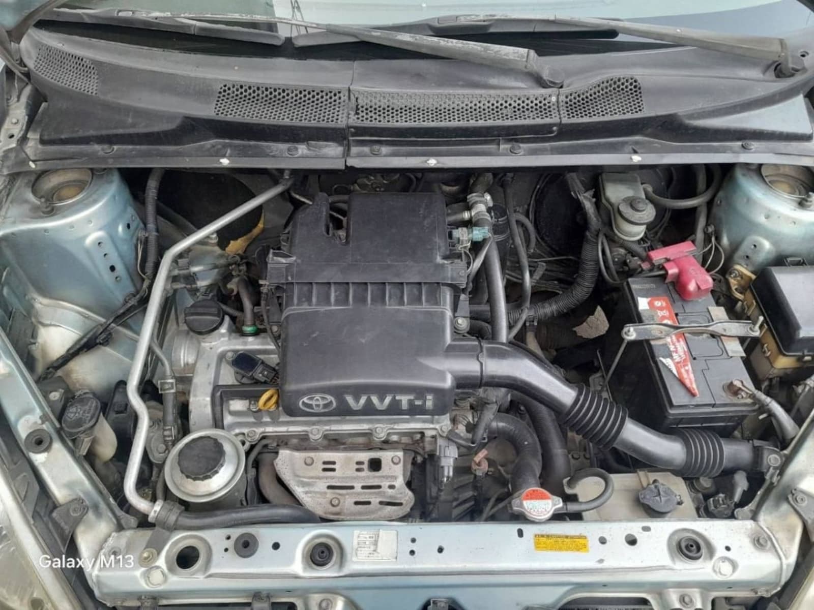 2004 Toyota Vitz