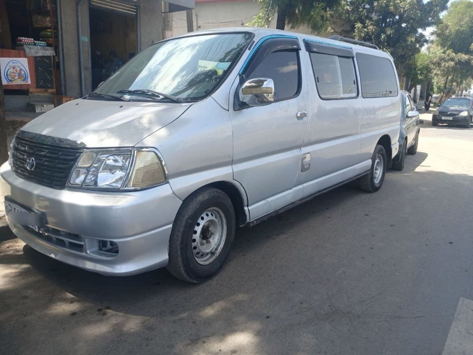 2009 Toyota Hiace Dolphin — photo 6