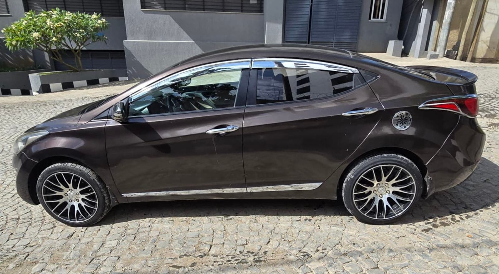 2014 Hyundai Elantra — photo 8