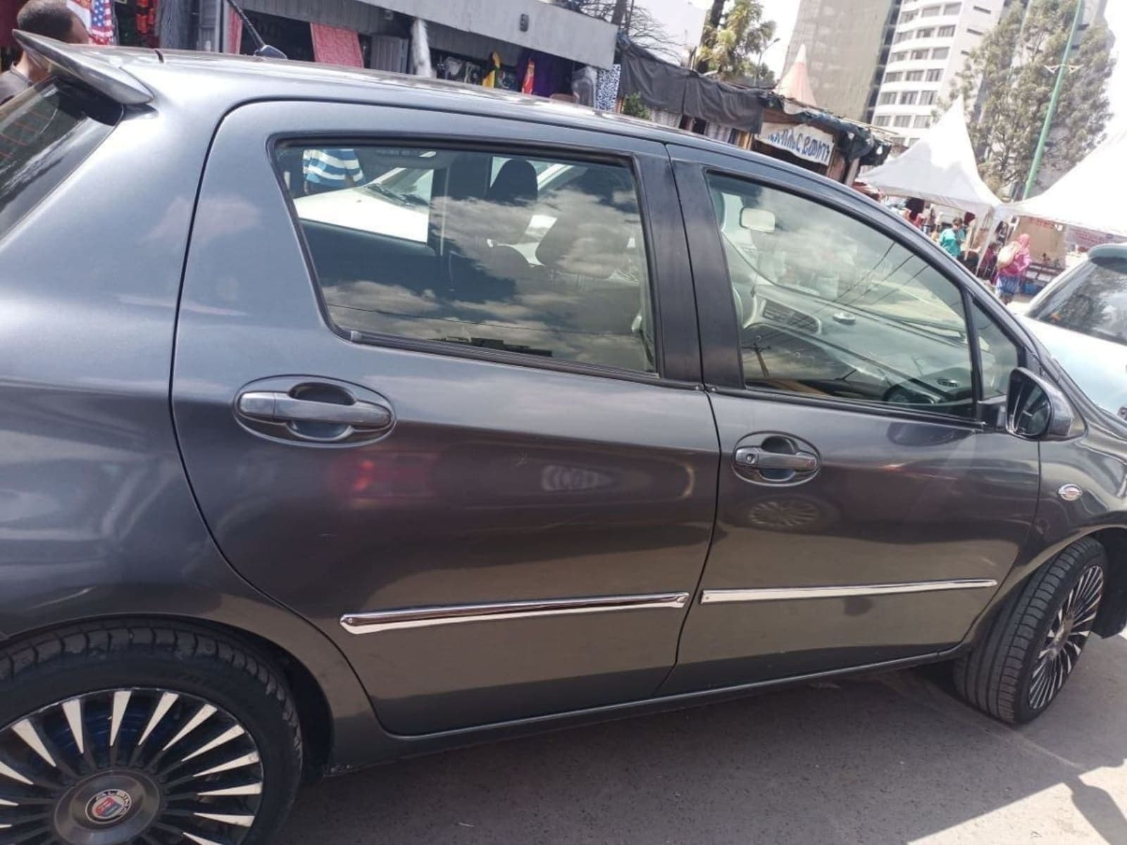 2020 Toyota Yaris Compact — photo 4