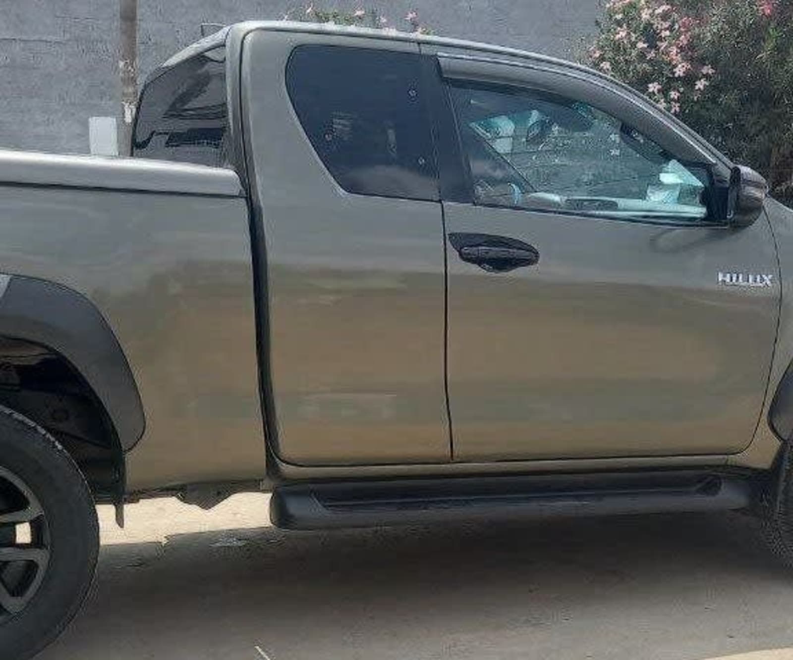 2022 Toyota Hilux Invisible Kin Cab — photo 2