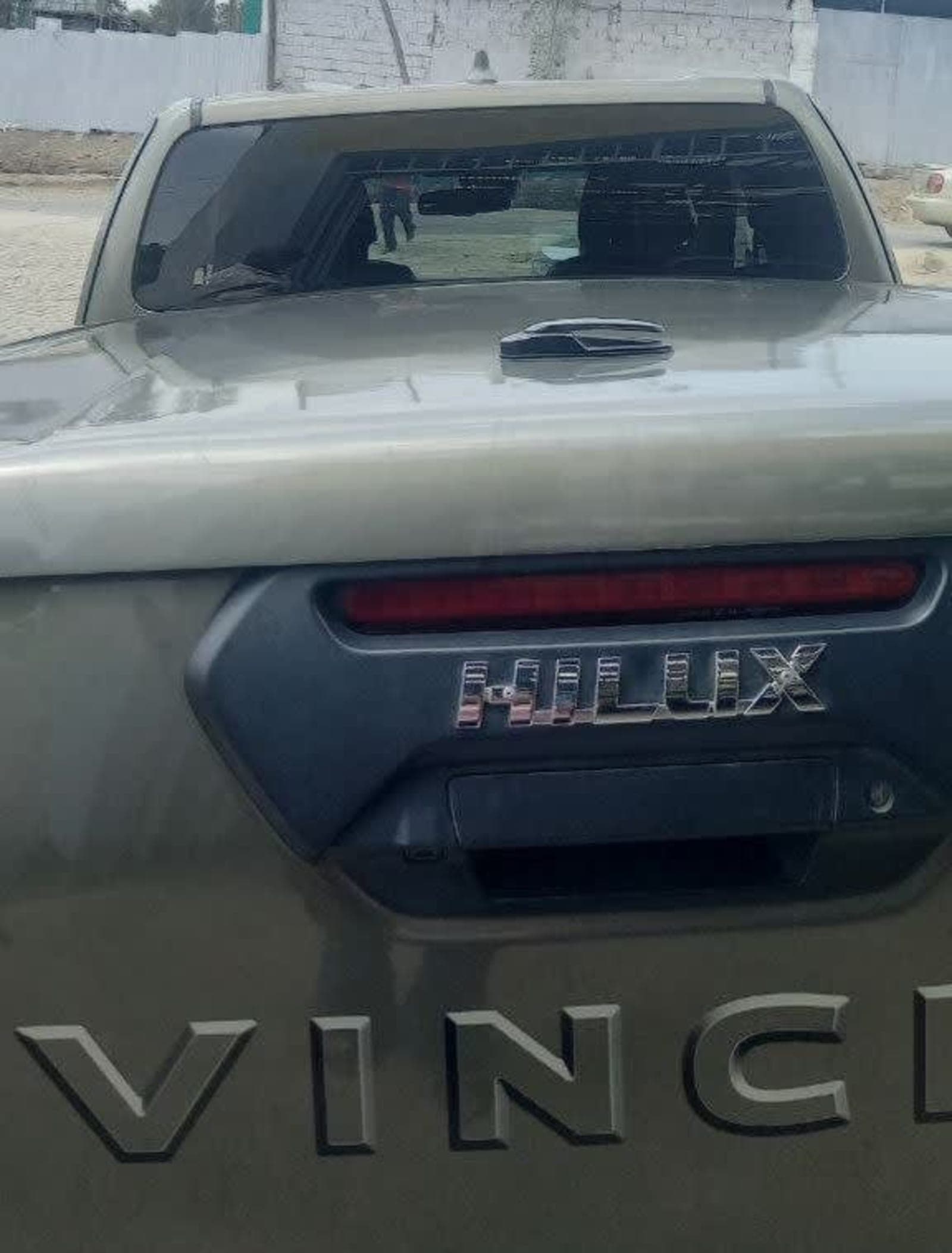 2022 Toyota Hilux Invisible Kin Cab — photo 3