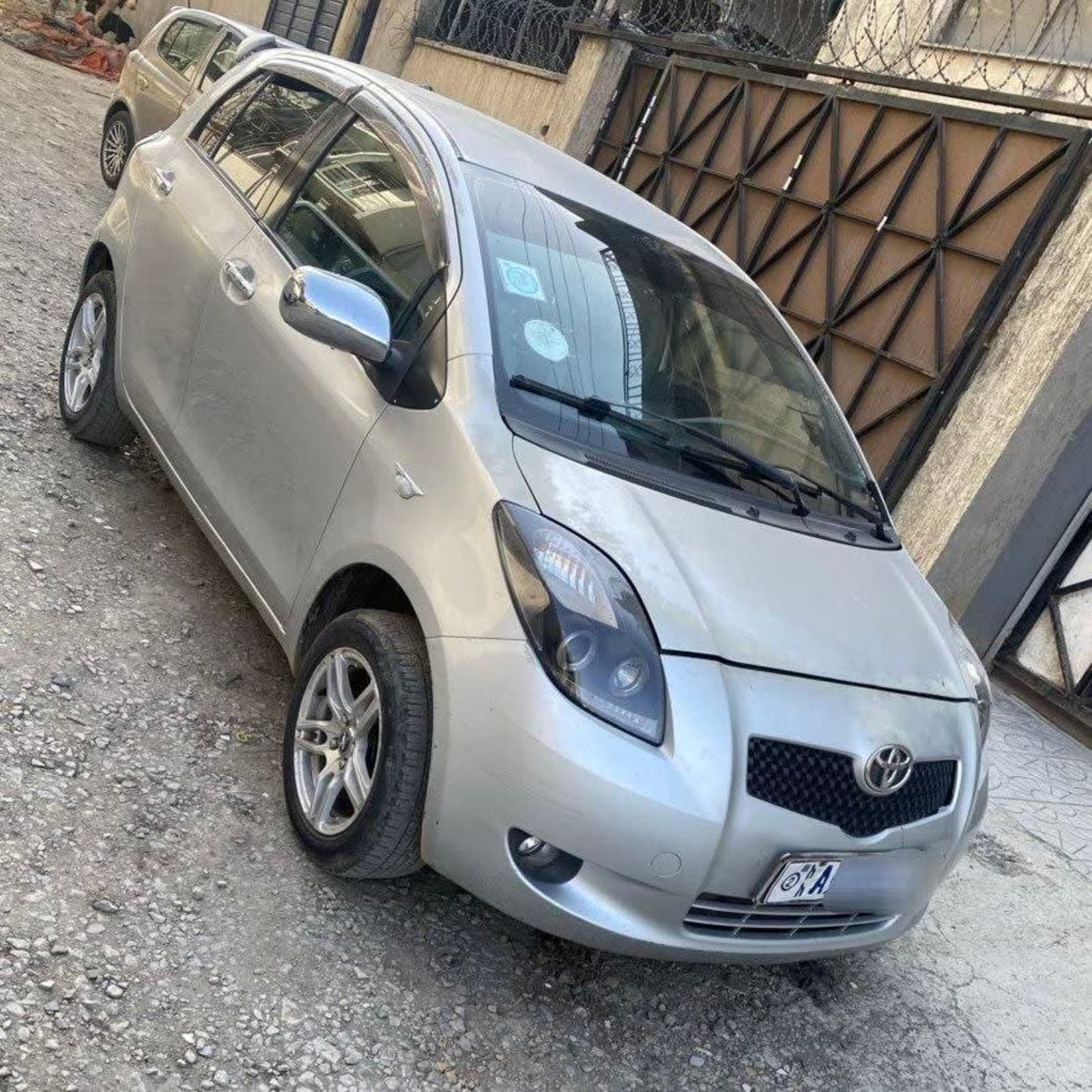 2007 Toyota Yaris — photo 2