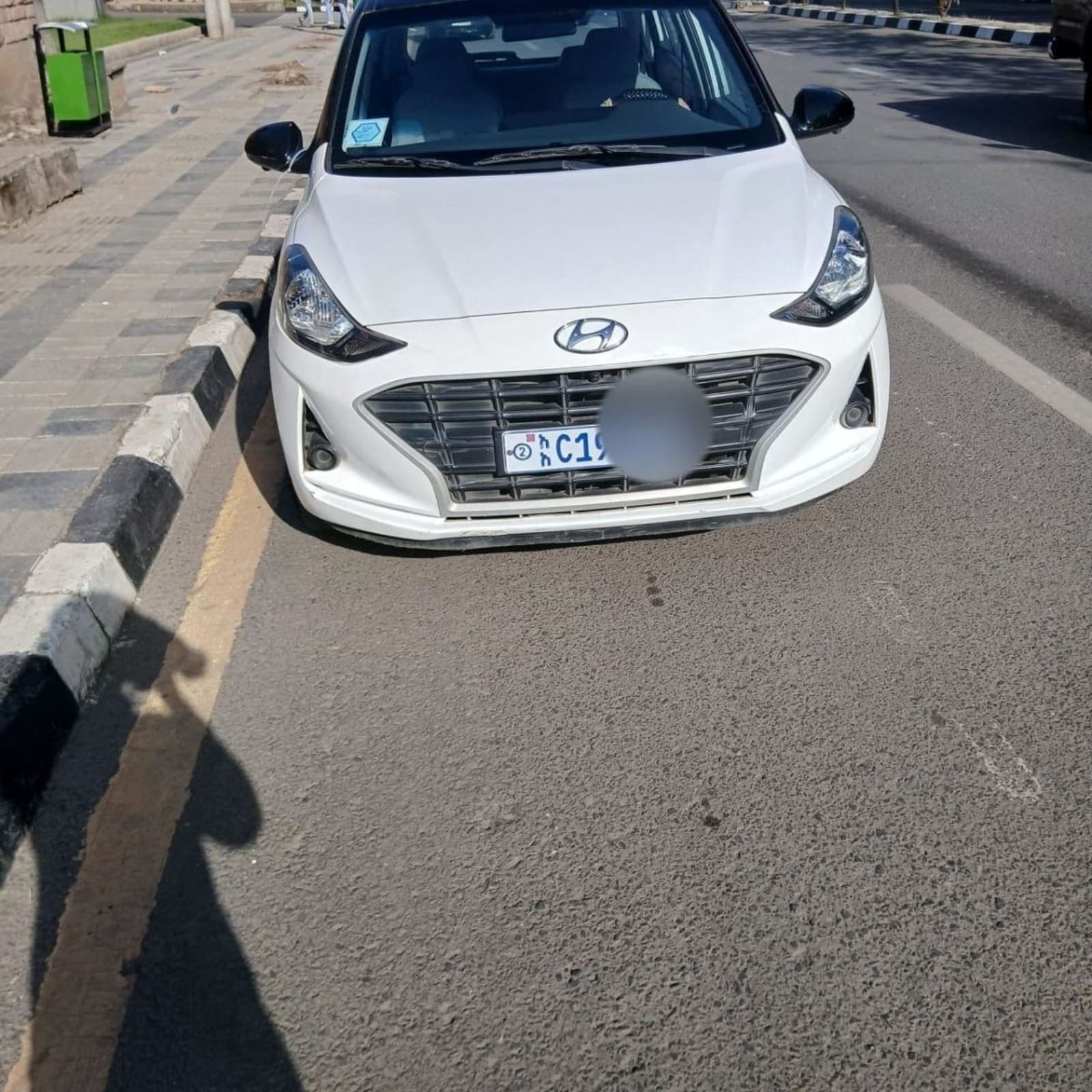 2022 Hyundai Grand i10 — photo 3