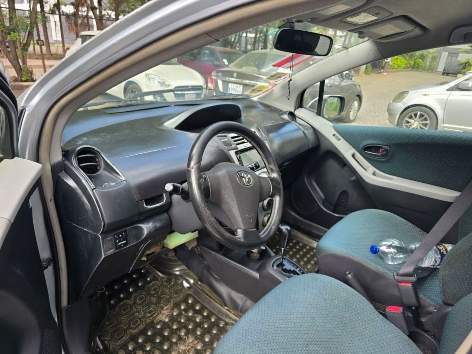 2007 Toyota Yaris Compakt — photo 2