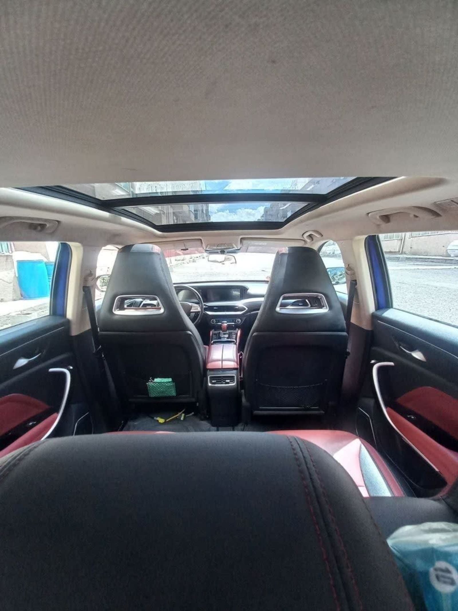 2022 FAW Bestune T77 — photo 3