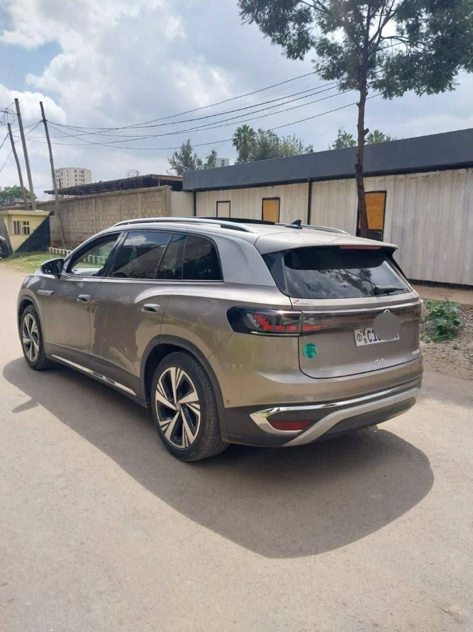2022 Volkswagen ID.6 Crozz Pro — photo 8