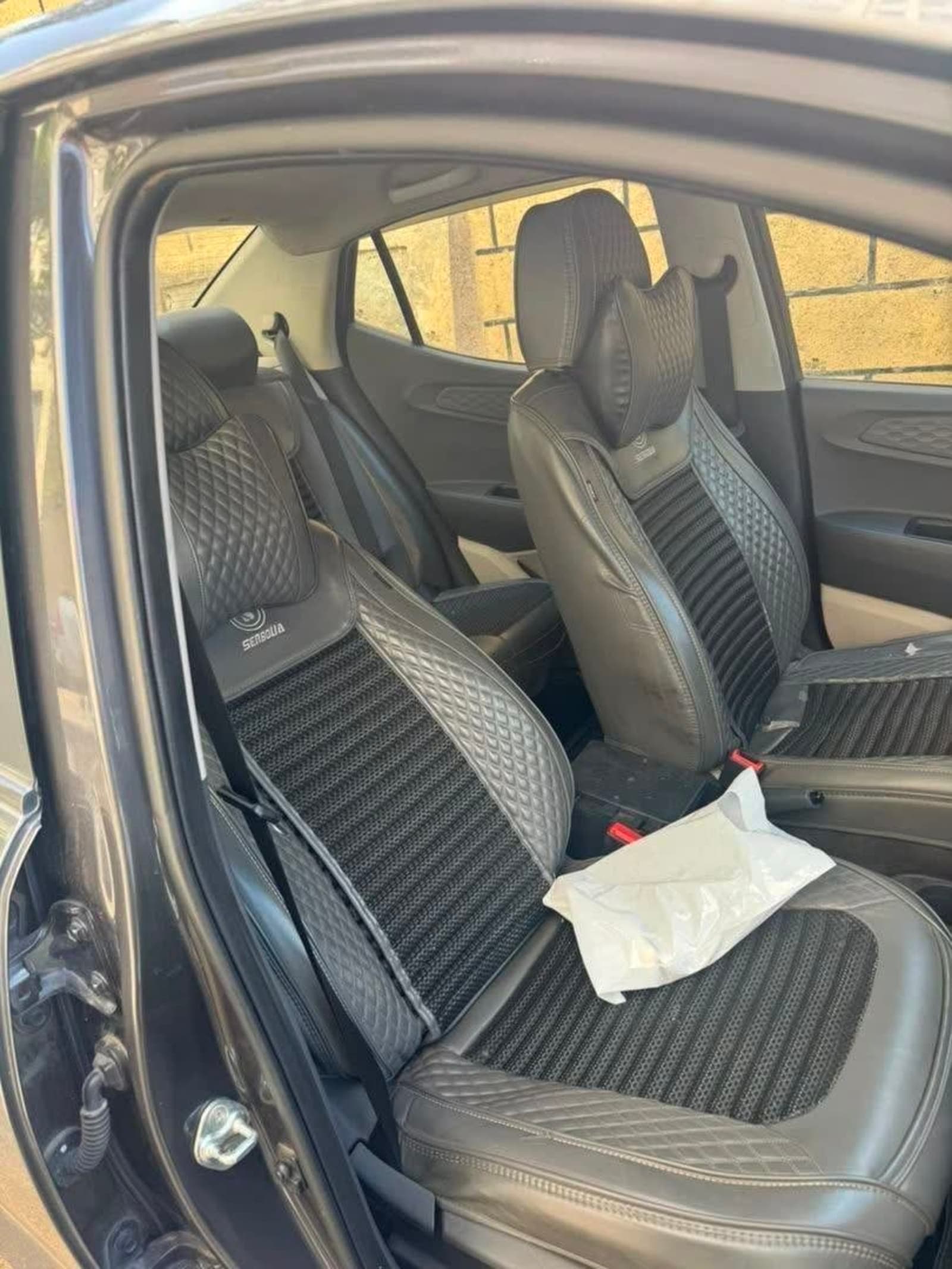 2022 Hyundai Grand i10 — photo 4