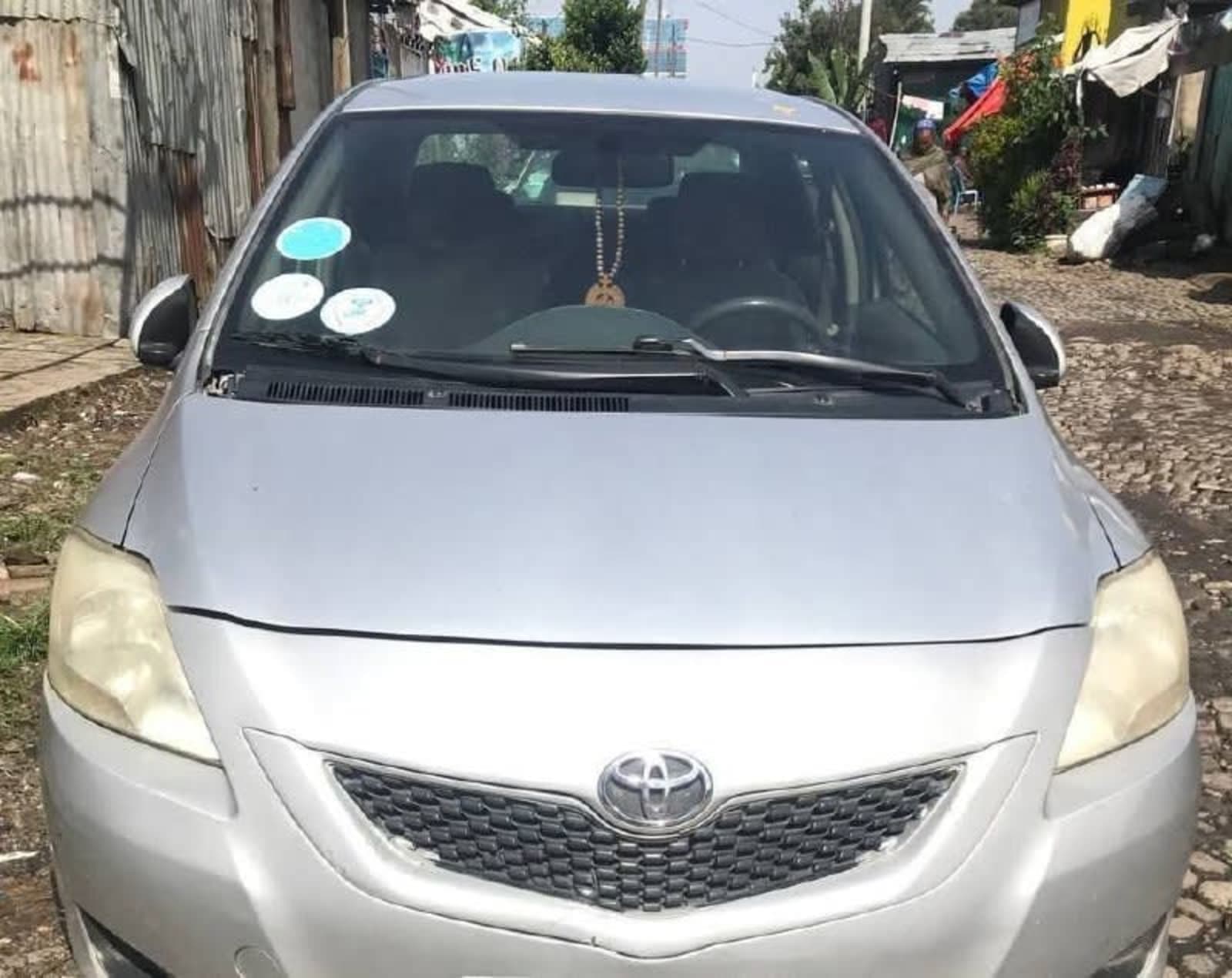 2010 Toyota Yaris Belta