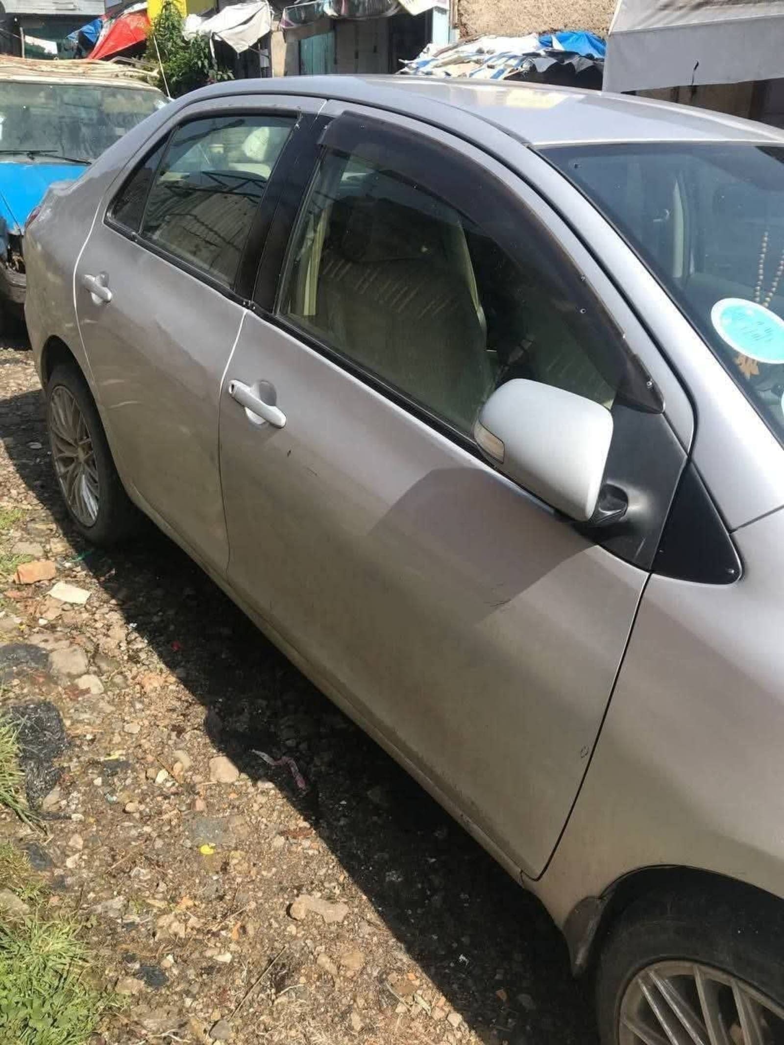 2010 Toyota Yaris Belta — photo 4