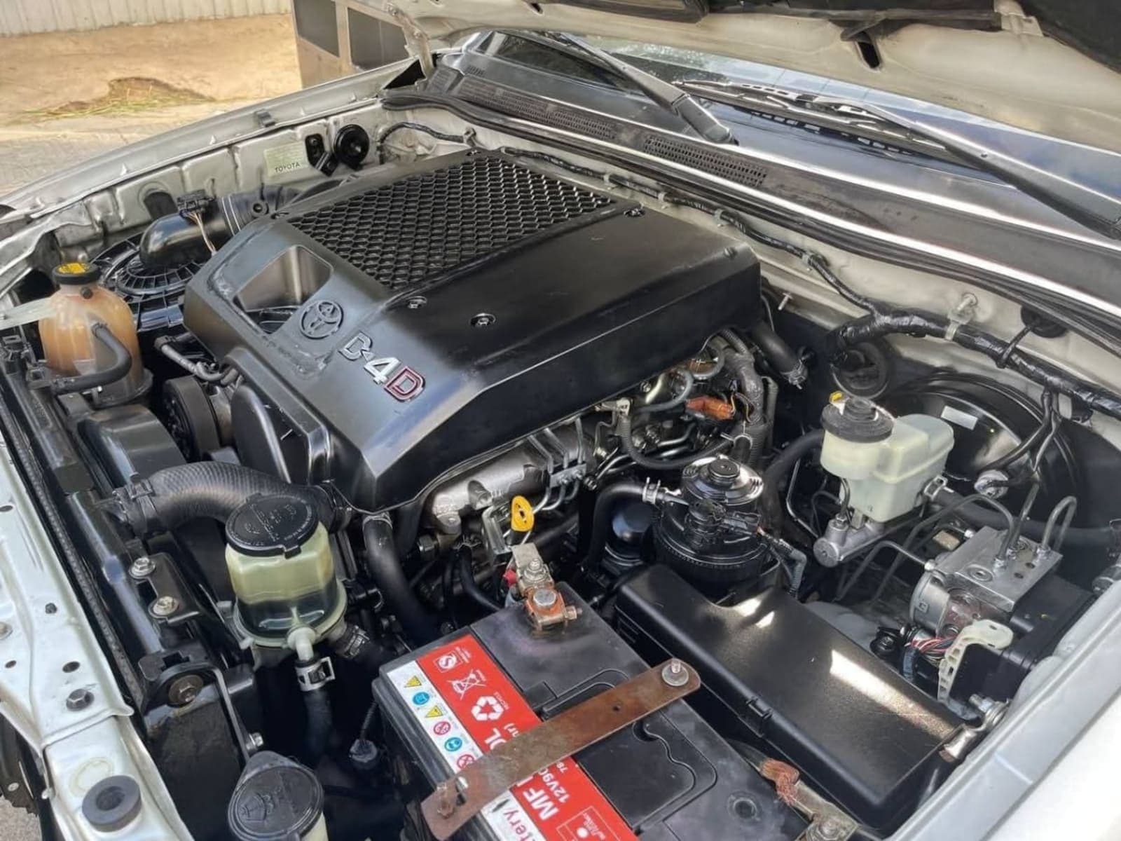 2011 Toyota Hilux Double Cab — photo 4