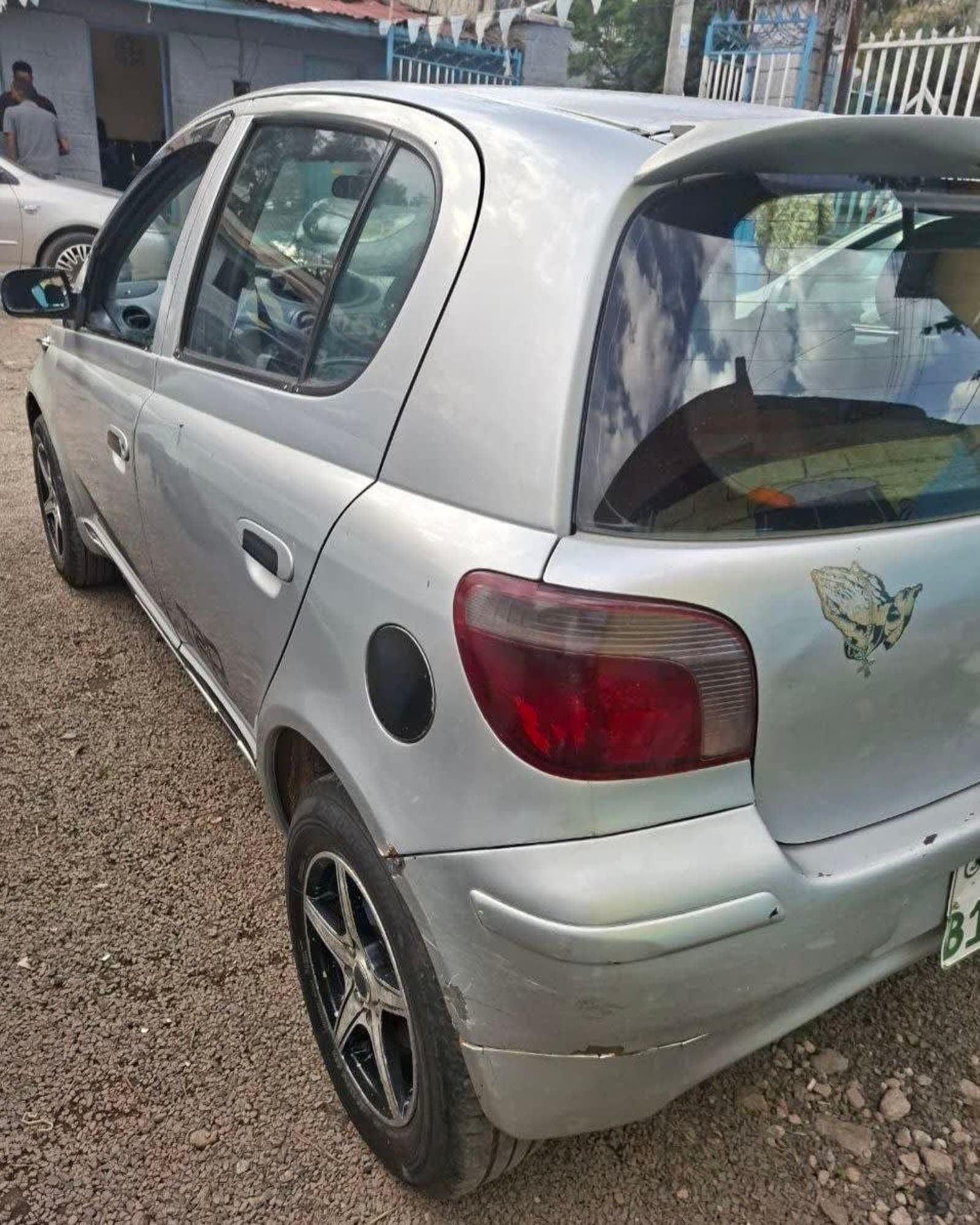 2000 Toyota Vitz Yaris — photo 2