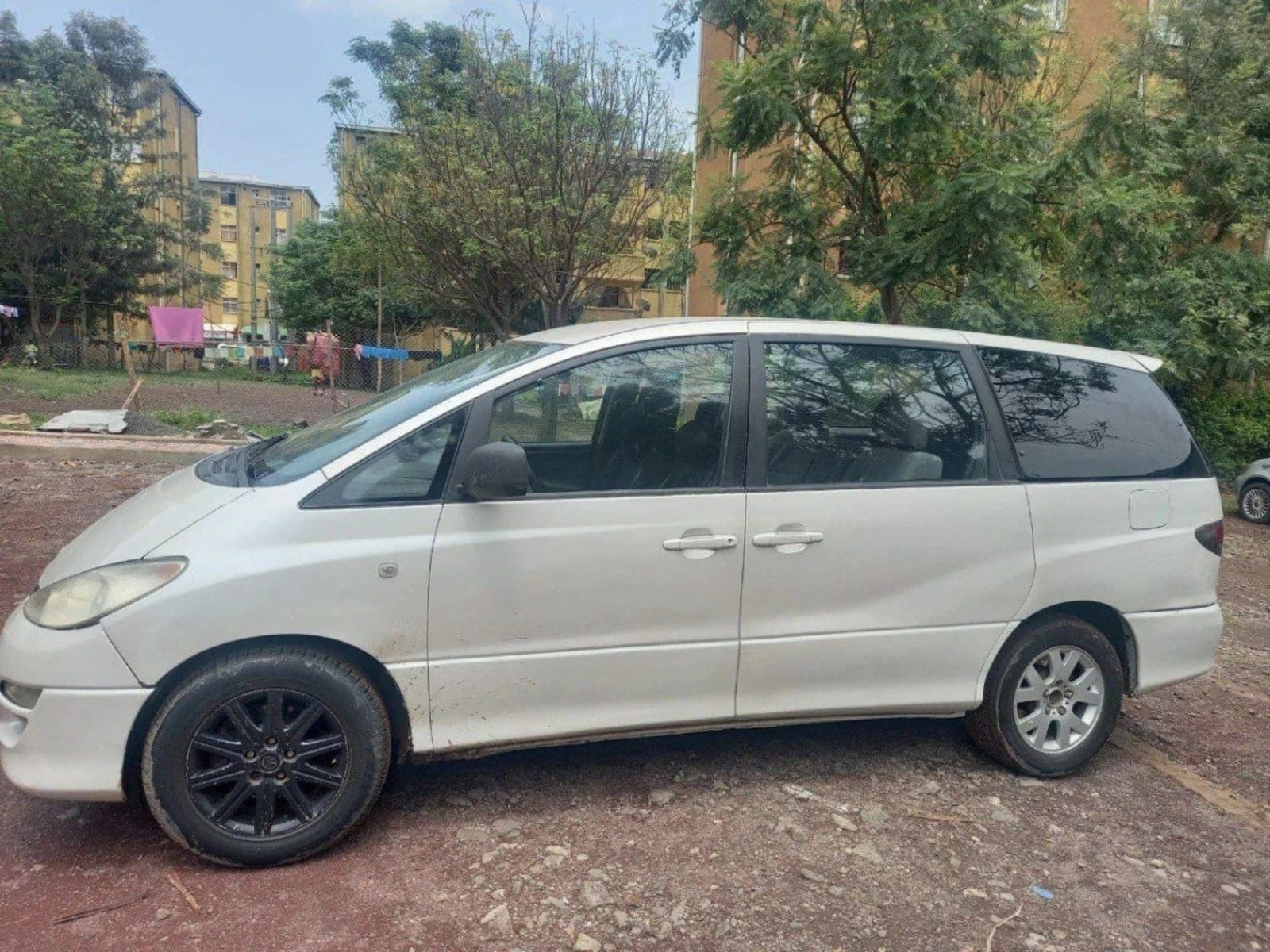 2003 Toyota Previa — photo 3