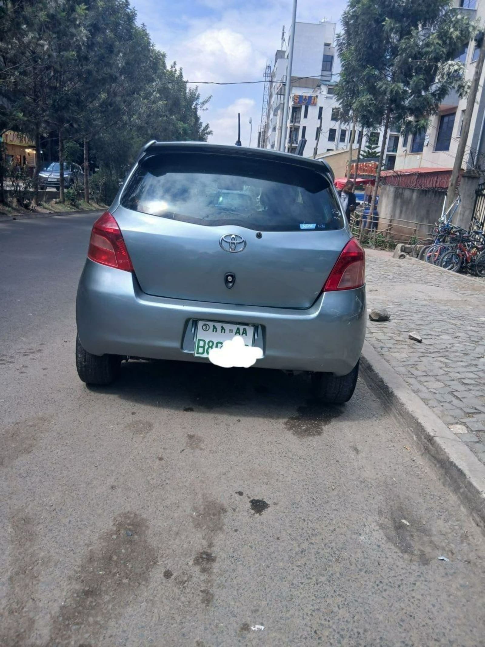 2006 Toyota Yaris compact โ photo 3