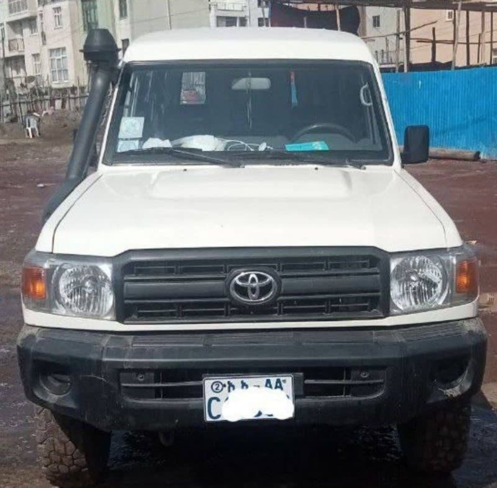 2017 Toyota Land Cruiser 1HZ long Bas — photo 3